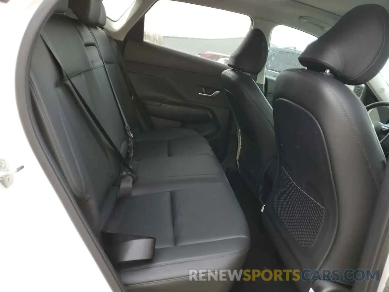 11 fotografías del automóvil dañado KM8HE3A64RU006765 HYUNDAI KONA 2024