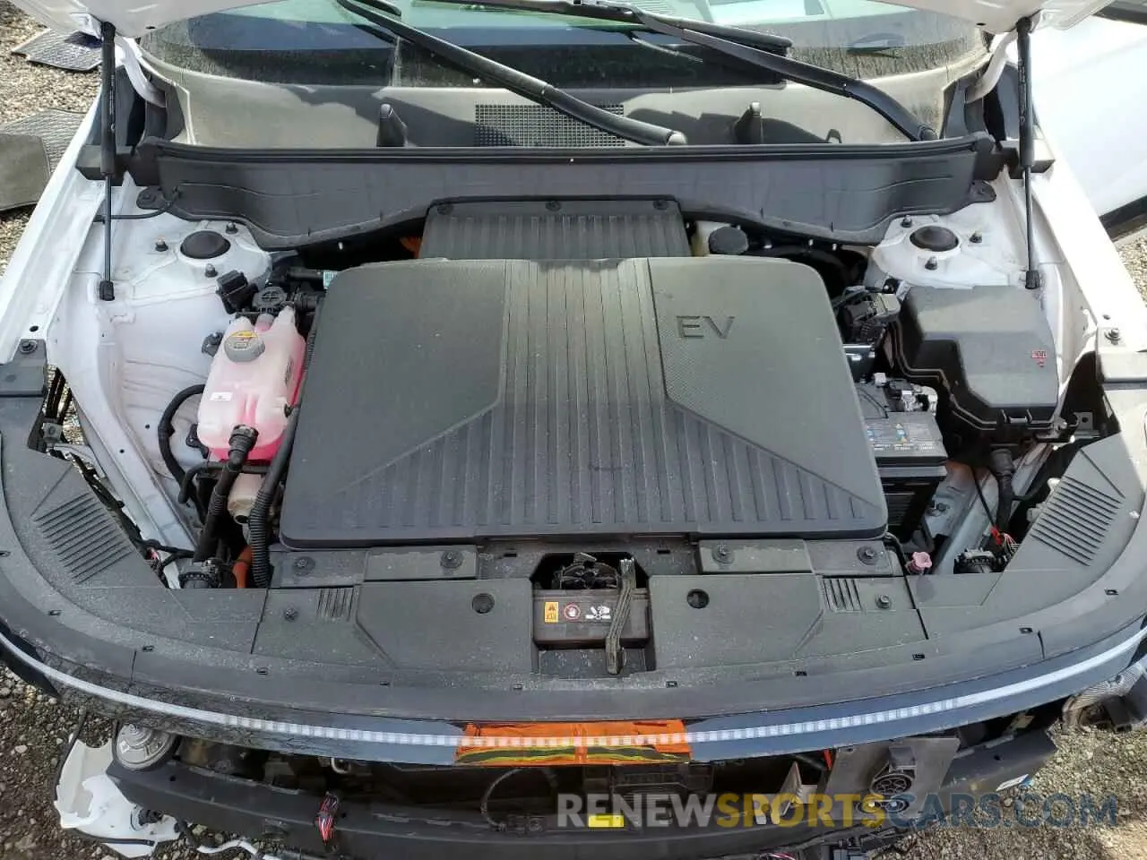 12 fotografías del automóvil dañado KM8HE3A64RU006765 HYUNDAI KONA 2024