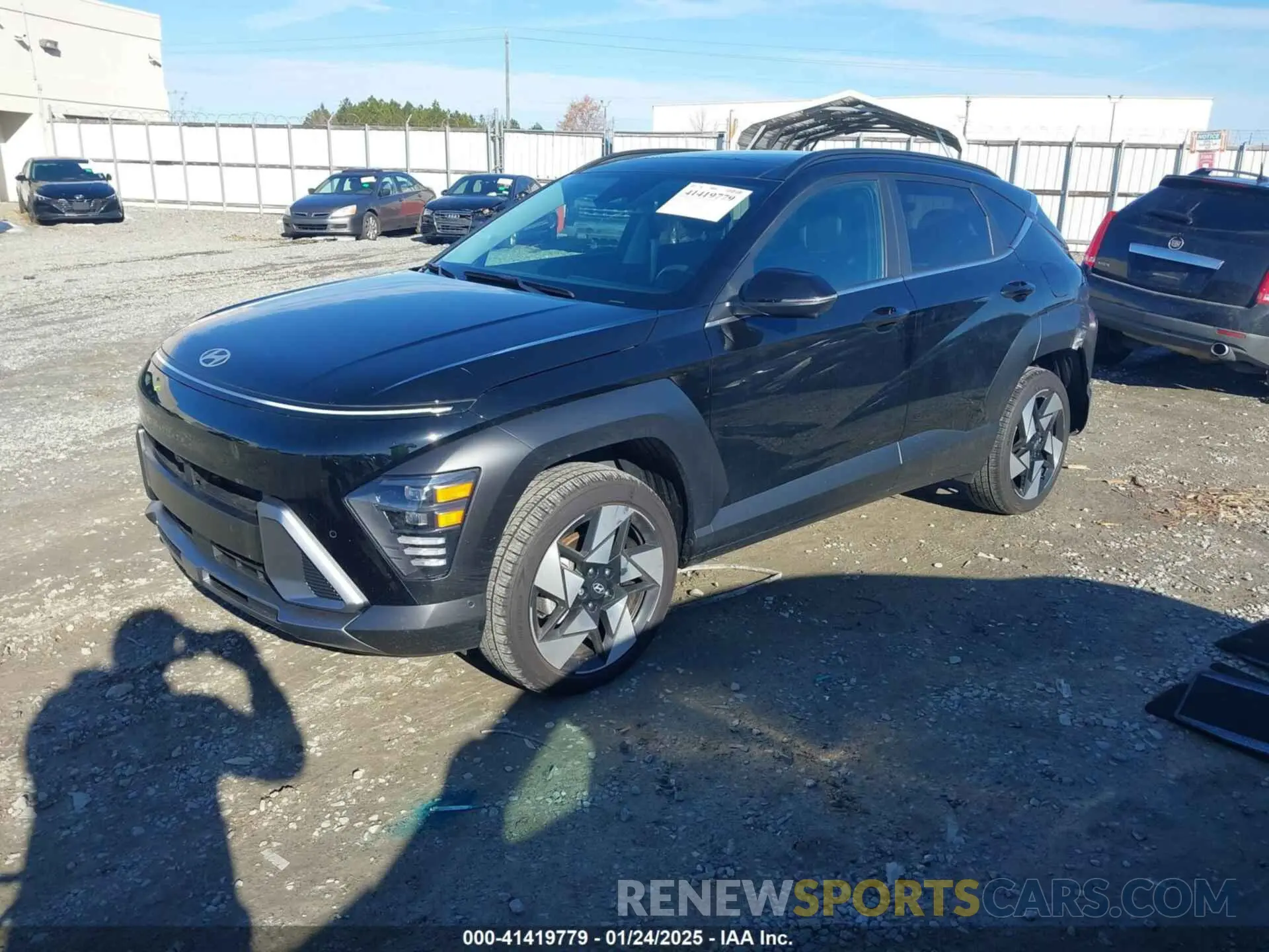 2 fotografías del automóvil dañado KM8HECA30RU121000 HYUNDAI KONA 2024