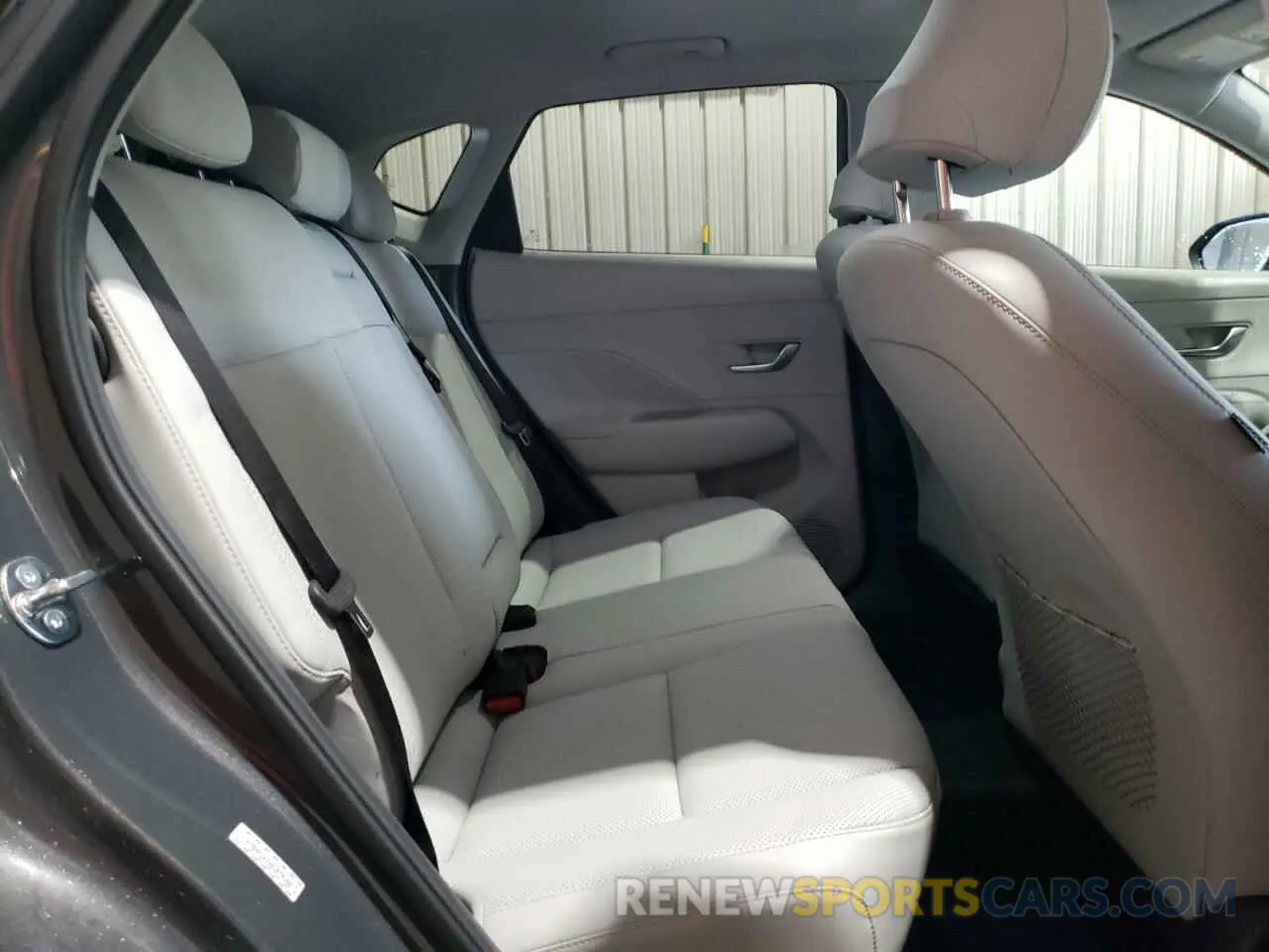 11 fotografías del automóvil dañado KM8HECA34RU079186 HYUNDAI KONA 2024