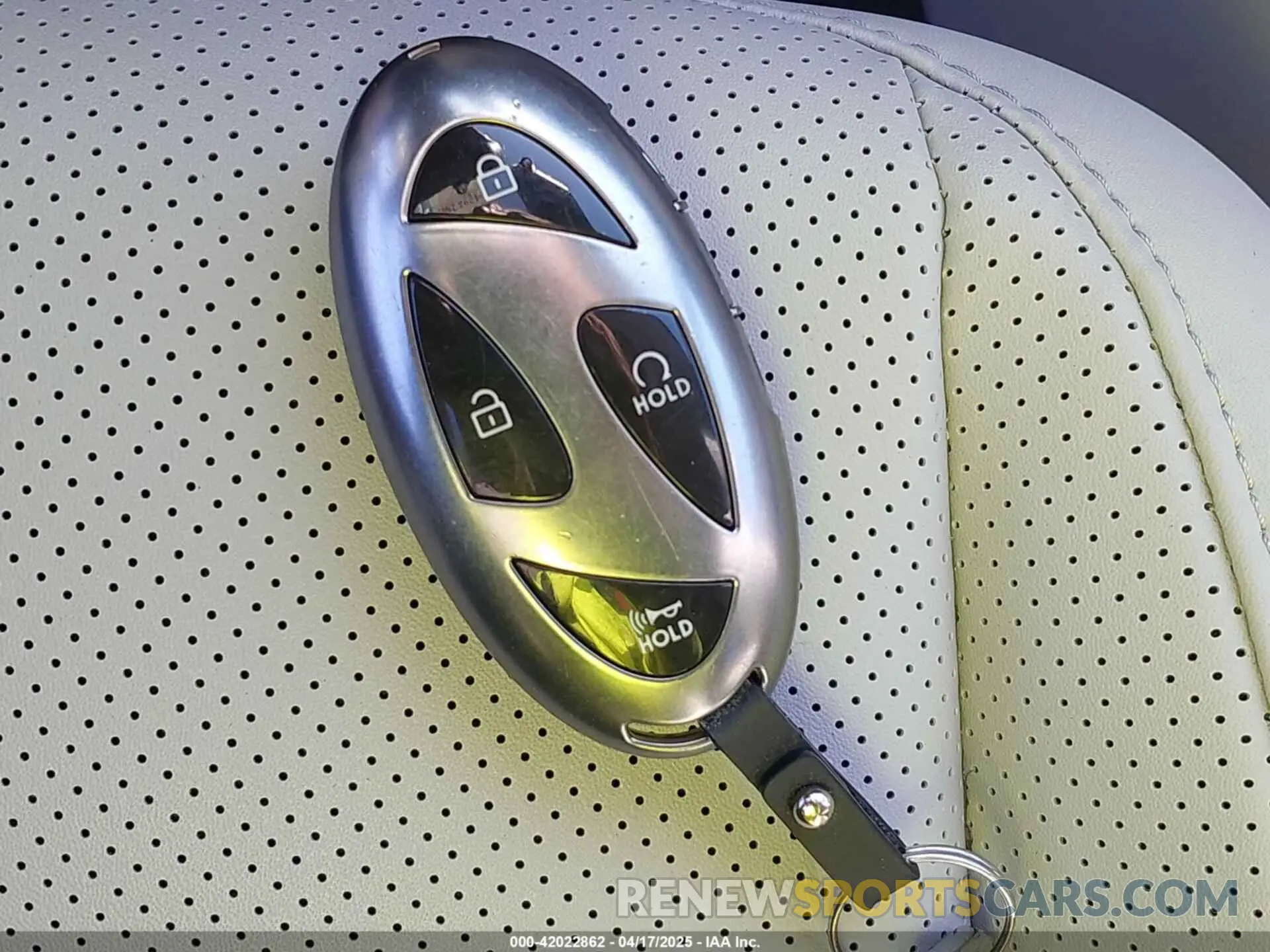 11 fotografías del automóvil dañado KM8HECA3XRU115110 HYUNDAI KONA 2024