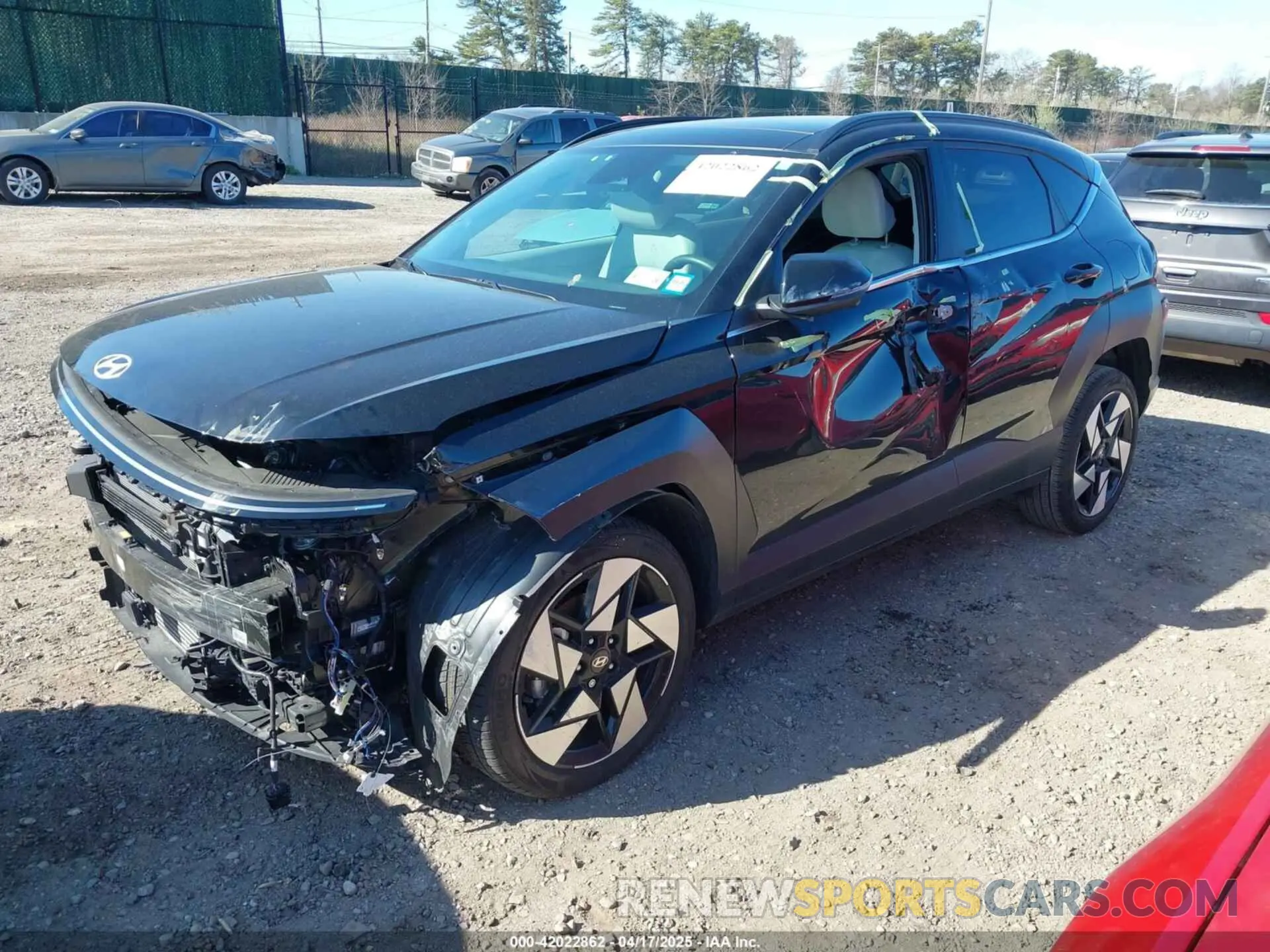 2 fotografías del automóvil dañado KM8HECA3XRU115110 HYUNDAI KONA 2024