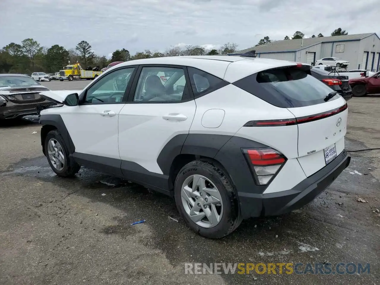 2 fotografías del automóvil dañado KM8HA3AB2SU218840 HYUNDAI KONA 2025