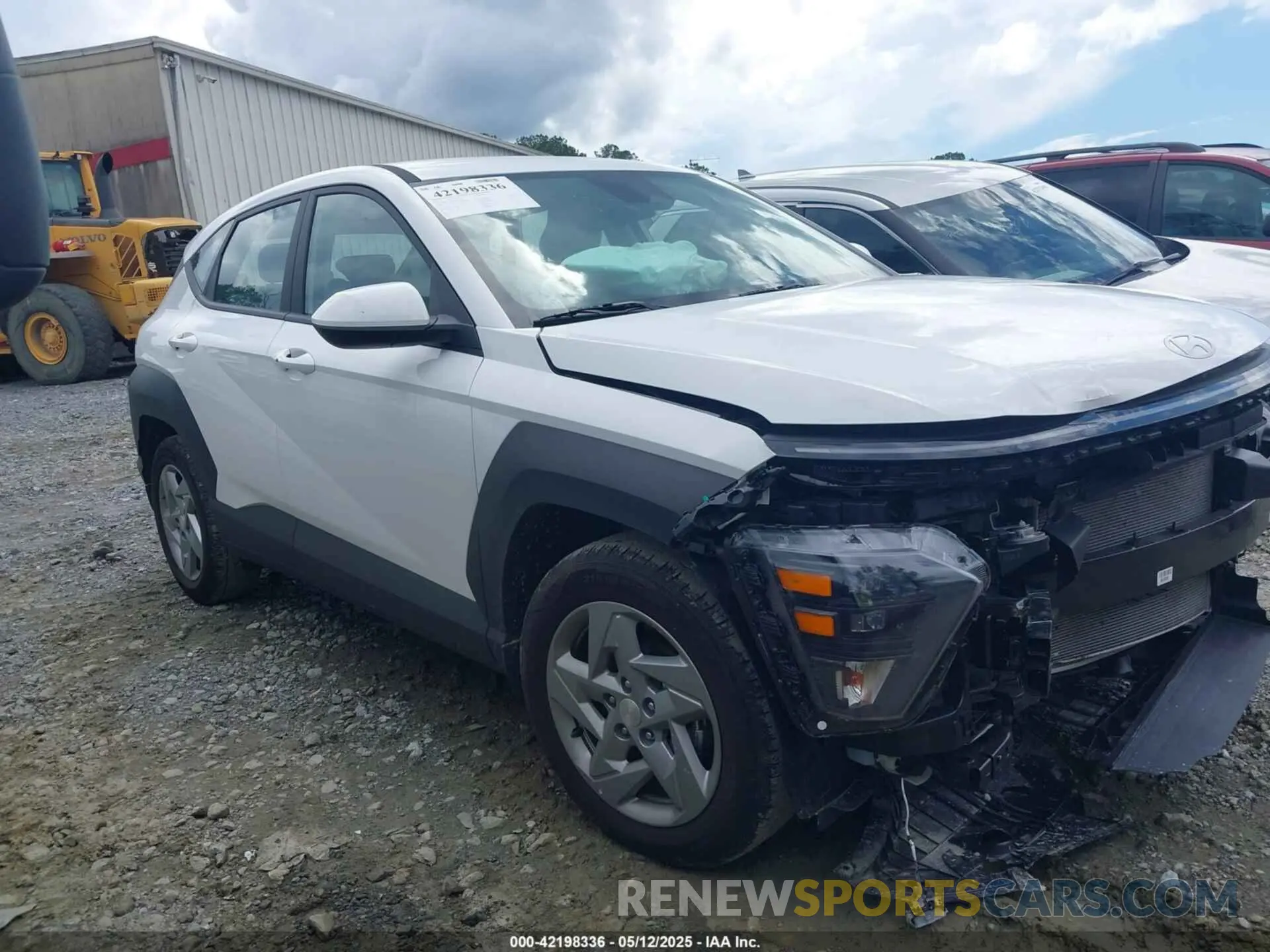 14 fotografías del automóvil dañado KM8HA3AB7SU234497 HYUNDAI KONA 2025