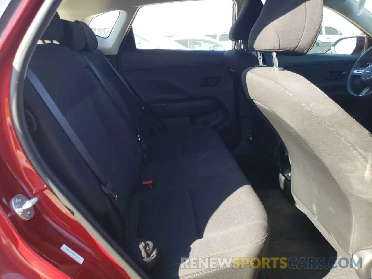 11 fotografías del automóvil dañado KM8HA3AB9SU216583 HYUNDAI KONA 2025