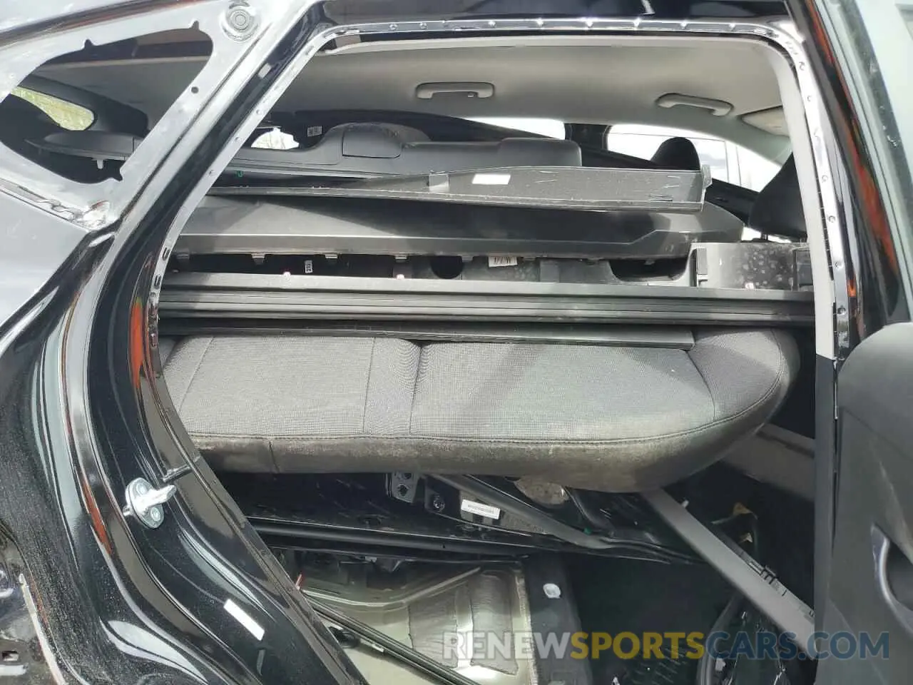 10 fotografías del automóvil dañado KM8HACAB0SU235460 HYUNDAI KONA 2025