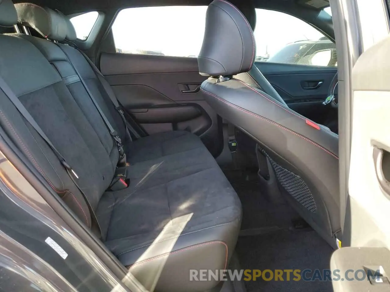 11 fotografías del automóvil dañado KM8HB3A39SU190895 HYUNDAI KONA 2025