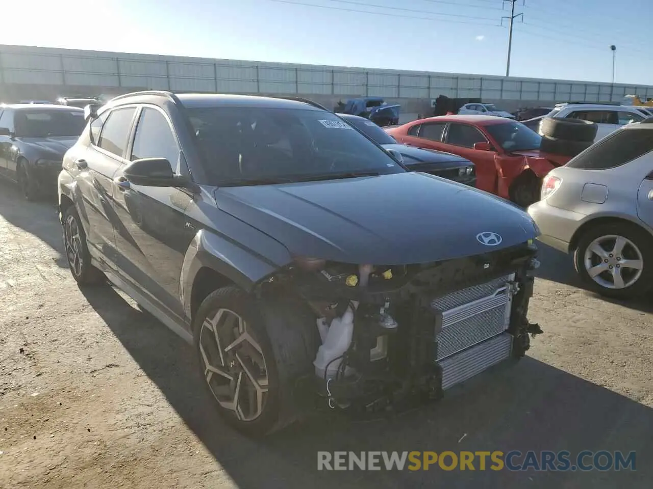 4 fotografías del automóvil dañado KM8HB3A39SU190895 HYUNDAI KONA 2025
