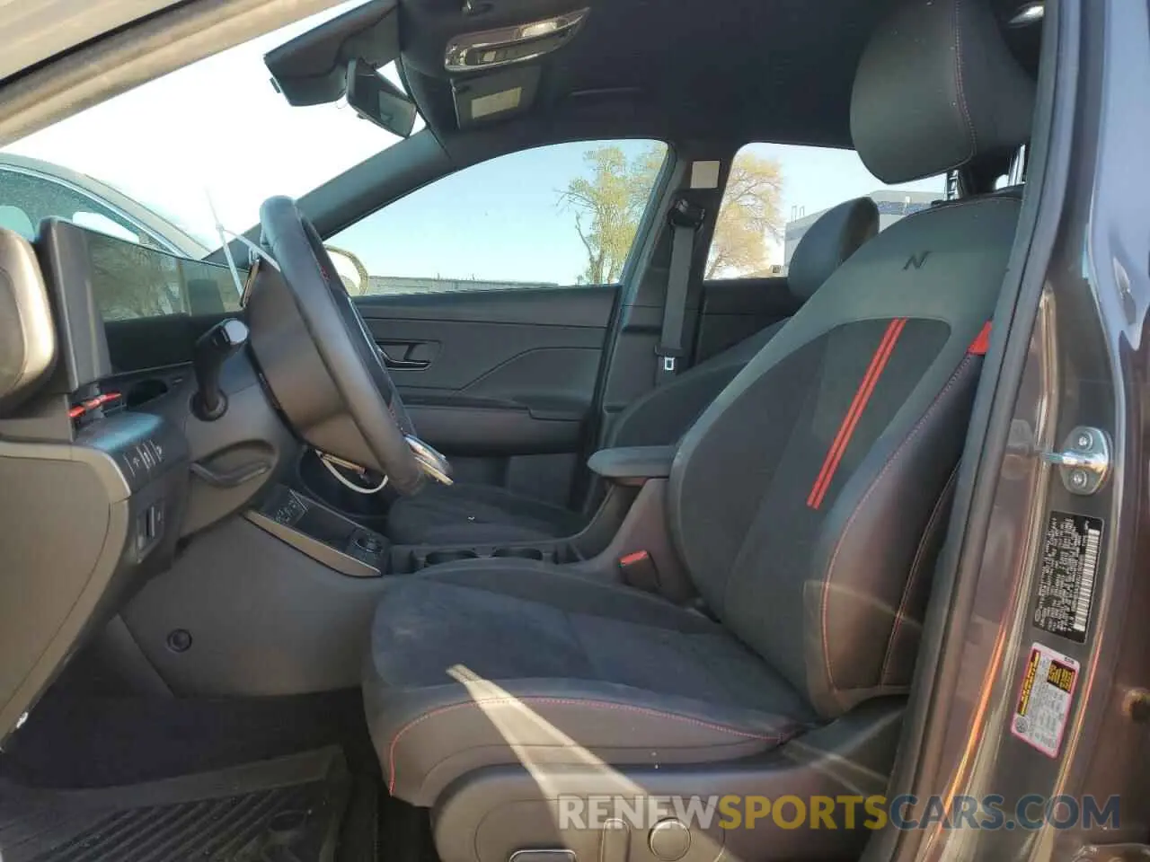 7 fotografías del automóvil dañado KM8HB3A39SU190895 HYUNDAI KONA 2025