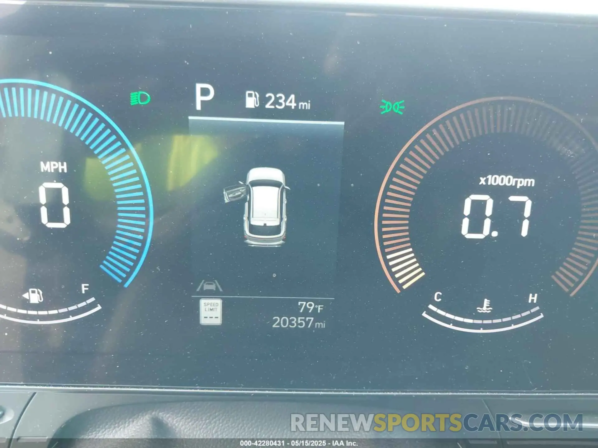 15 fotografías del automóvil dañado KM8HB3AB2SU206720 HYUNDAI KONA 2025