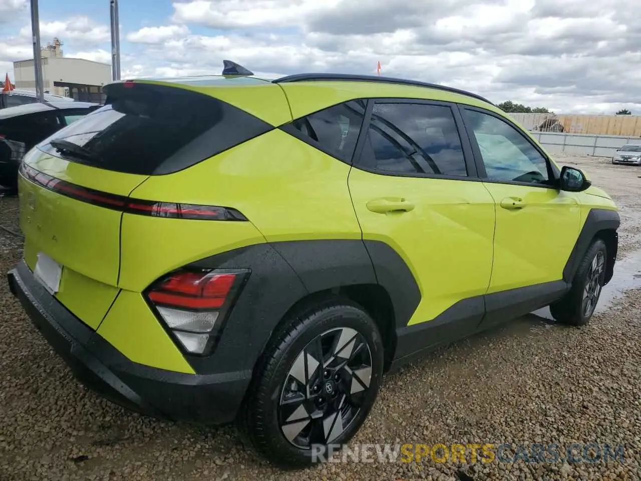 3 fotografías del automóvil dañado KM8HB3AB2SU237613 HYUNDAI KONA 2025
