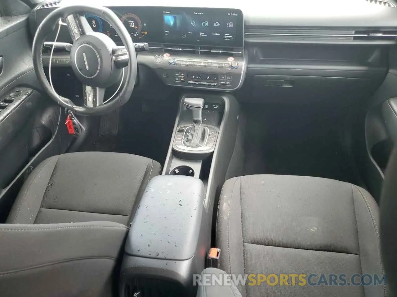 8 fotografías del automóvil dañado KM8HB3AB2SU237613 HYUNDAI KONA 2025