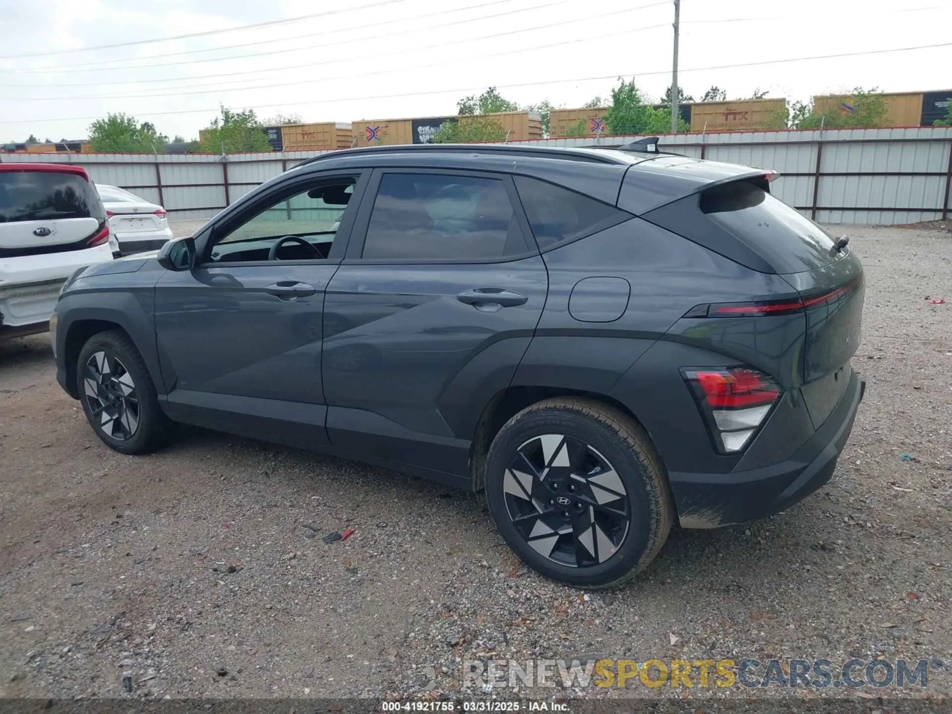 14 fotografías del automóvil dañado KM8HB3AB3SU246630 HYUNDAI KONA 2025