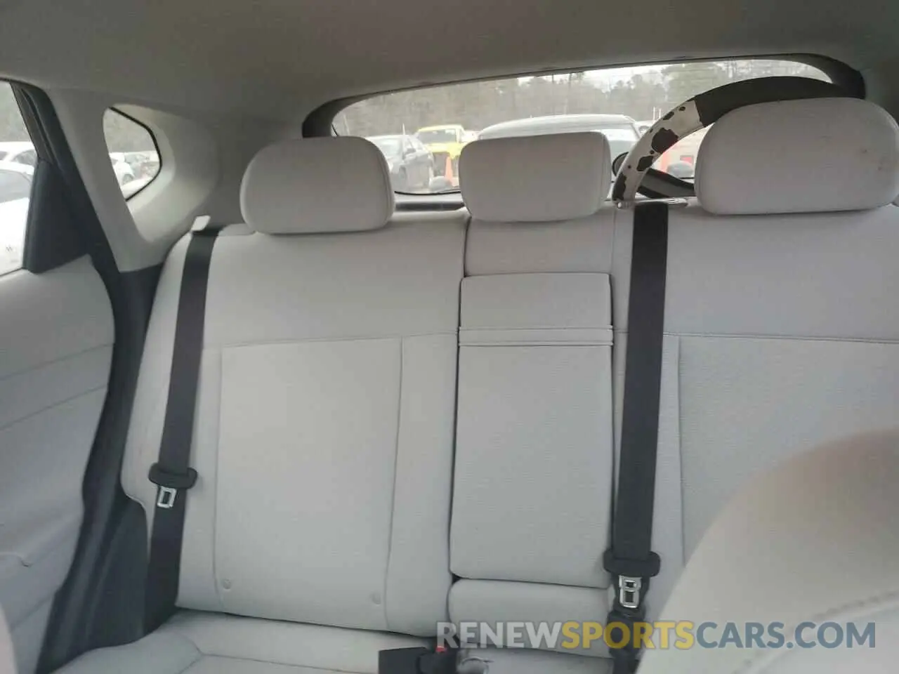 10 fotografías del automóvil dañado KM8HB3AB6SU214254 HYUNDAI KONA 2025