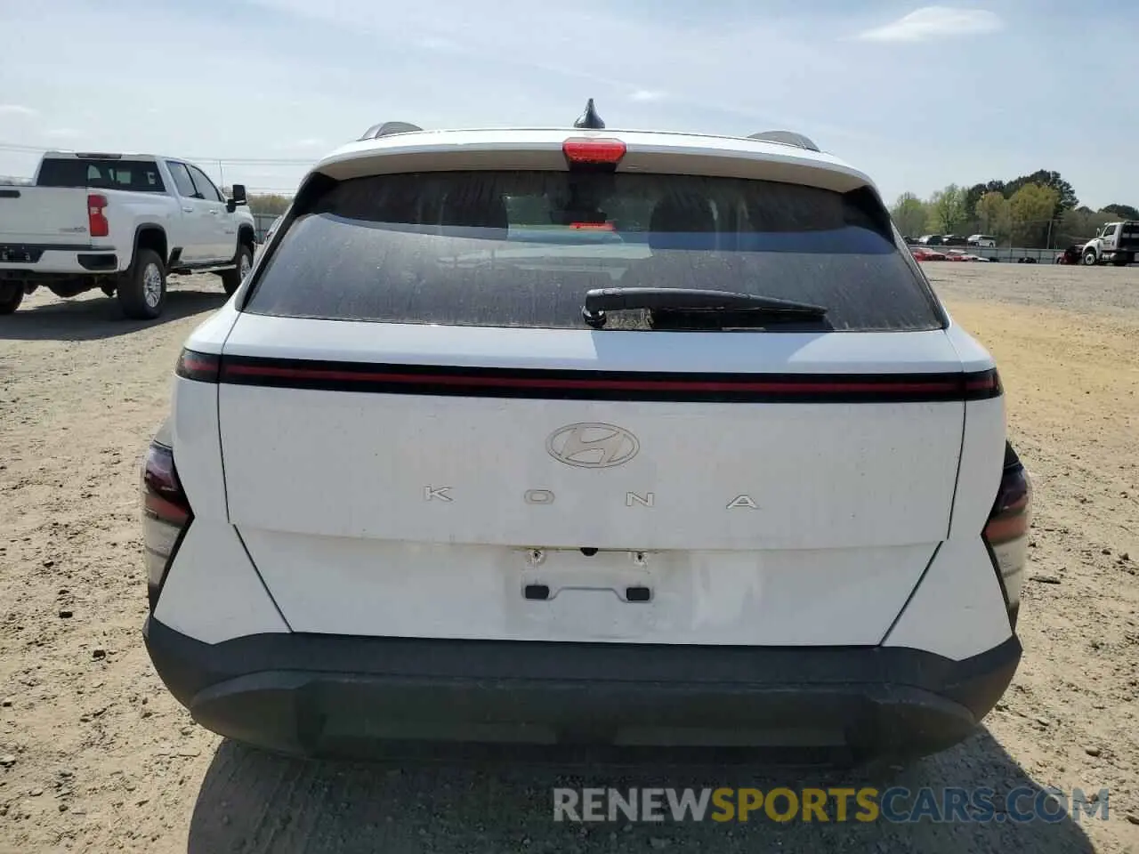6 fotografías del automóvil dañado KM8HB3AB7SU192250 HYUNDAI KONA 2025