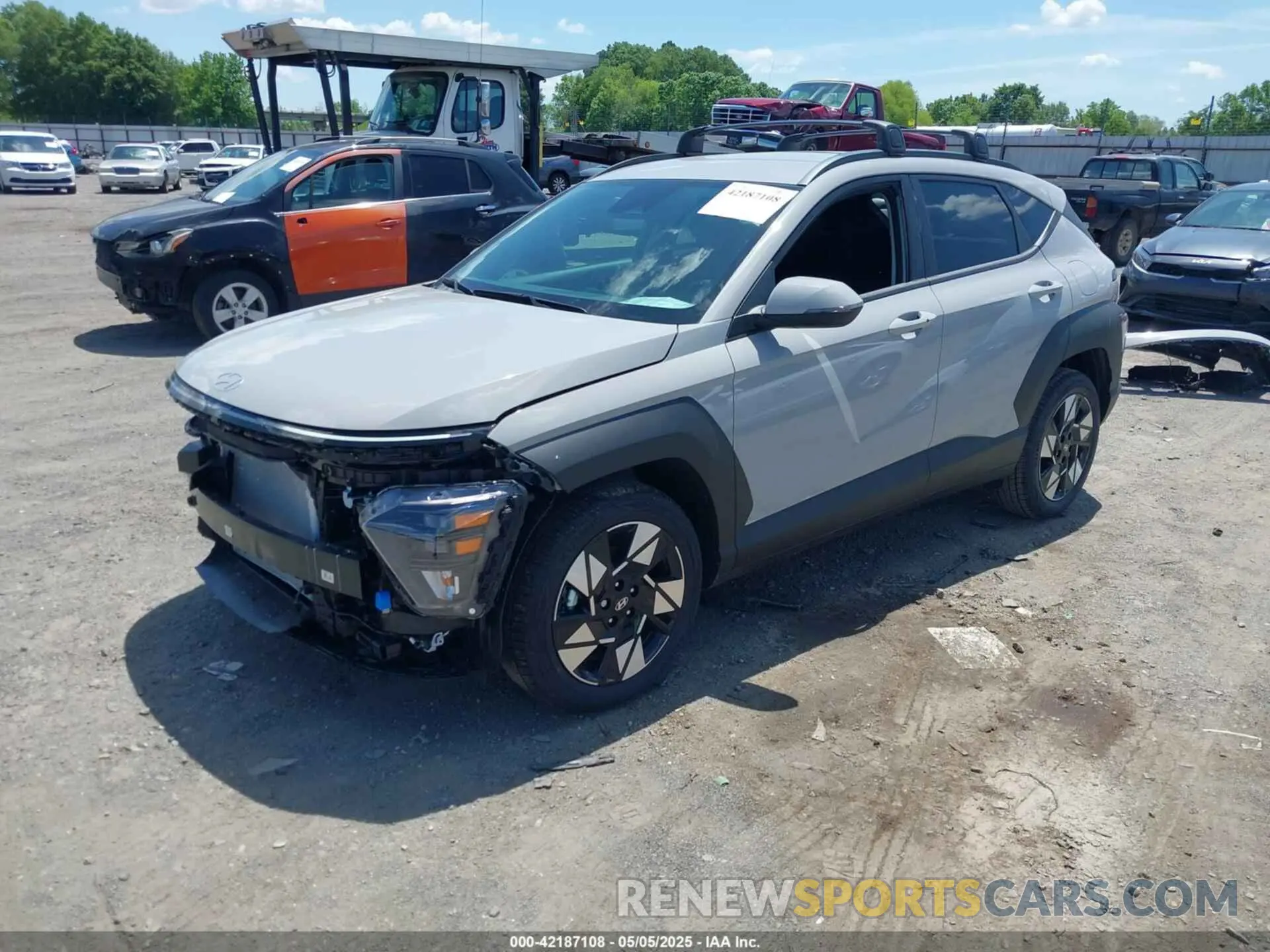2 fotografías del automóvil dañado KM8HB3AB7SU262832 HYUNDAI KONA 2025