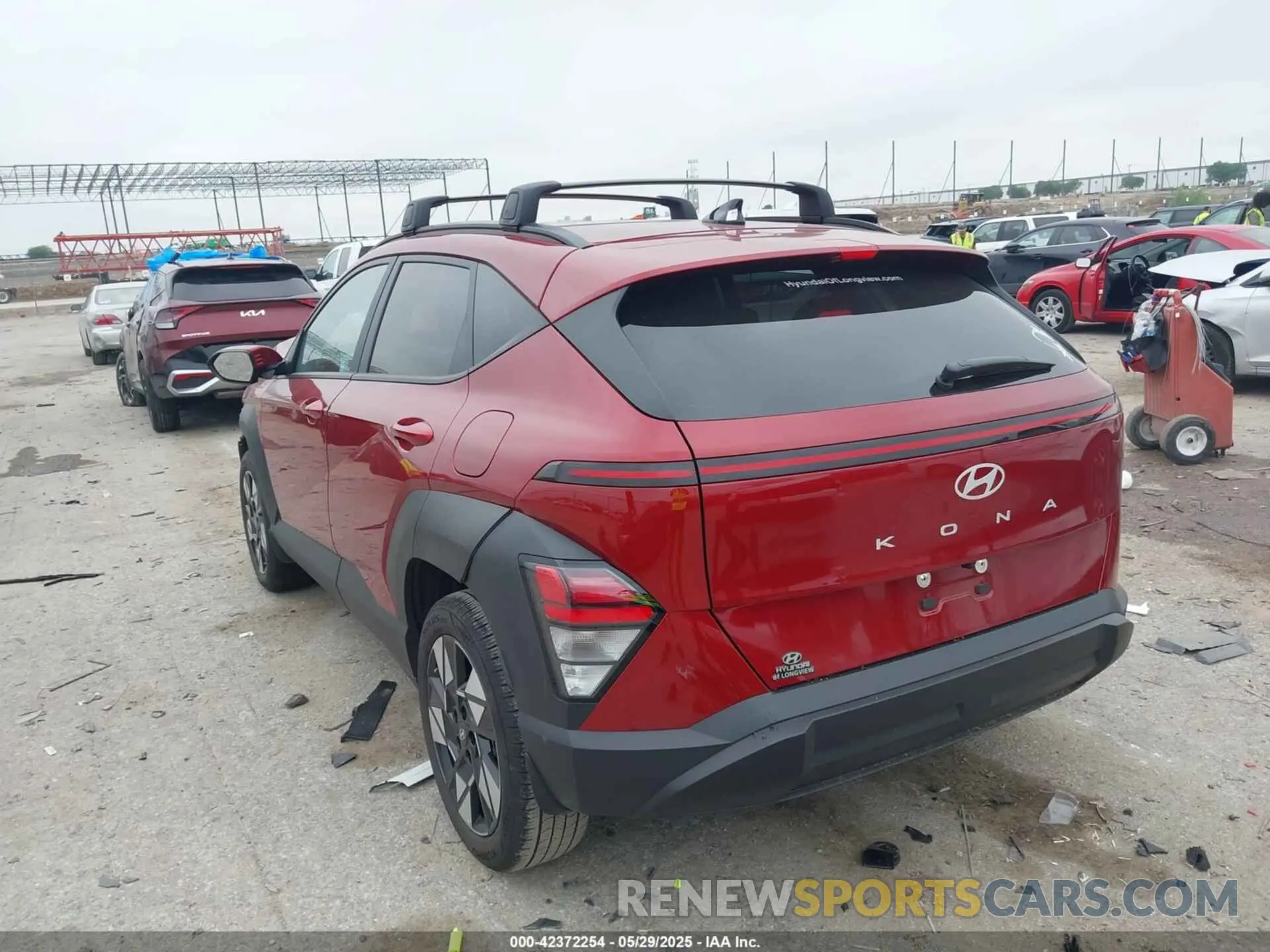 3 fotografías del automóvil dañado KM8HB3AB8SU236840 HYUNDAI KONA 2025