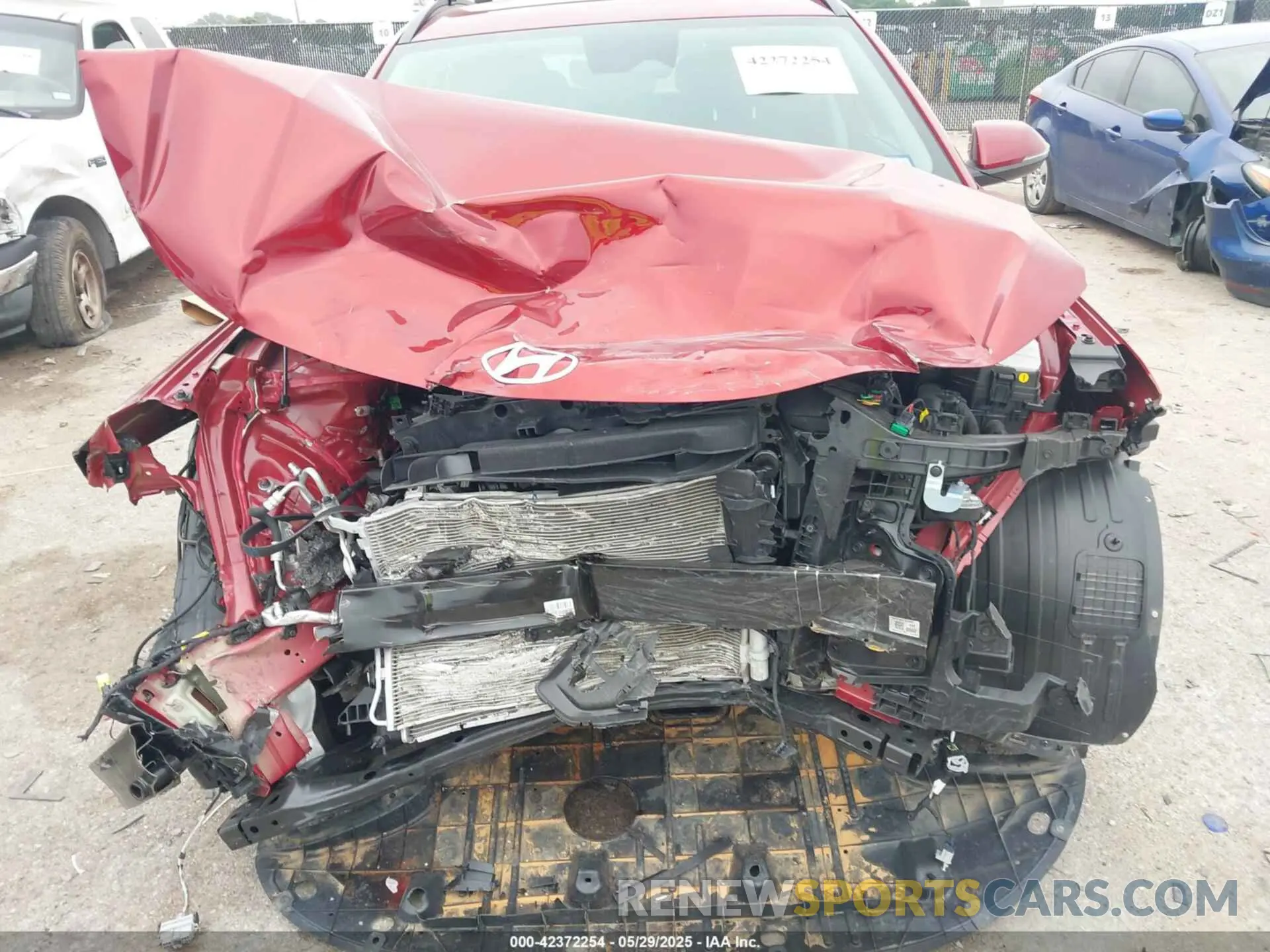 6 fotografías del automóvil dañado KM8HB3AB8SU236840 HYUNDAI KONA 2025