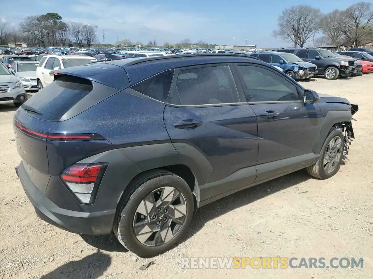 3 fotografías del automóvil dañado KM8HB3AB9SU211414 HYUNDAI KONA 2025
