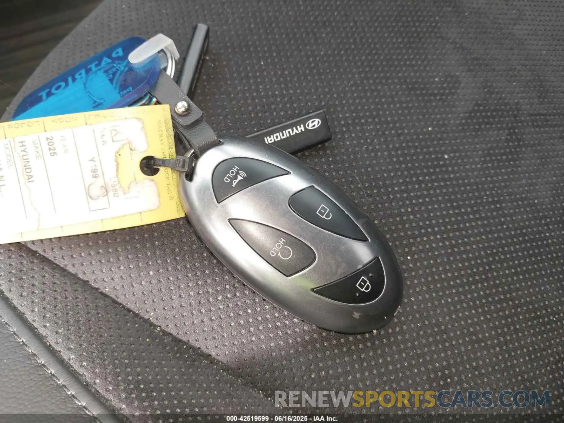 11 fotografías del automóvil dañado KM8HBCA35SU191767 HYUNDAI KONA 2025