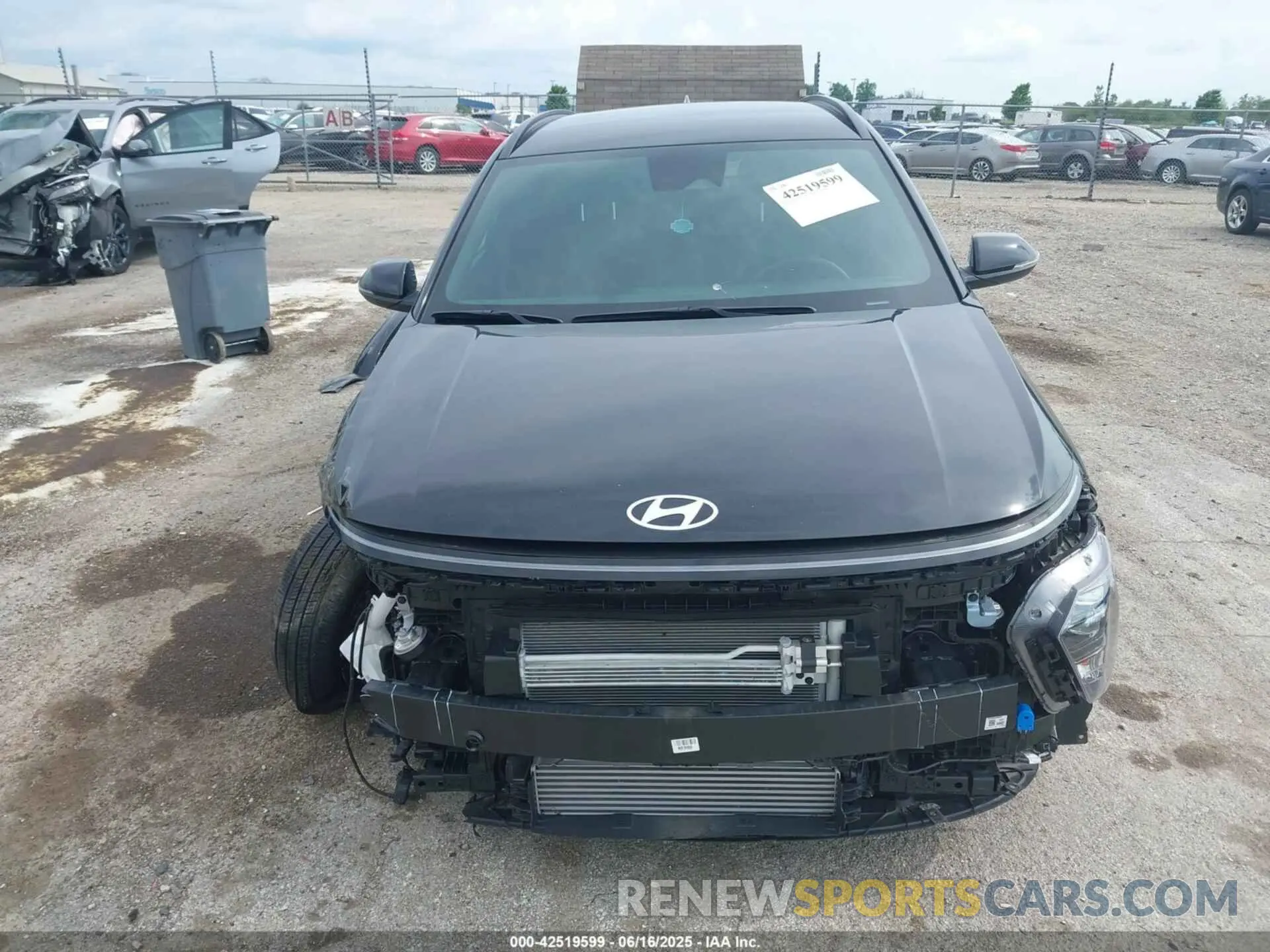 13 fotografías del automóvil dañado KM8HBCA35SU191767 HYUNDAI KONA 2025