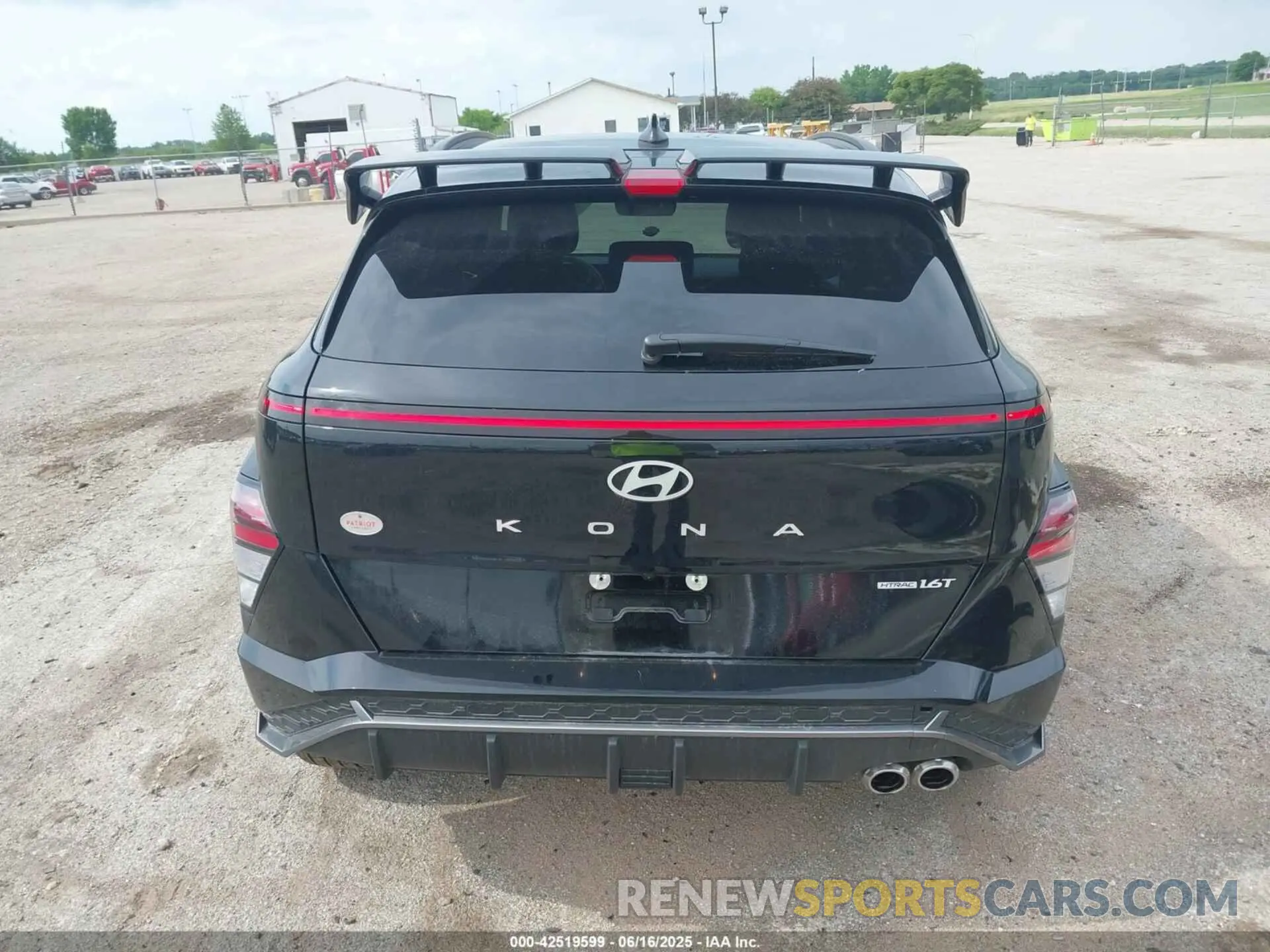 17 fotografías del automóvil dañado KM8HBCA35SU191767 HYUNDAI KONA 2025
