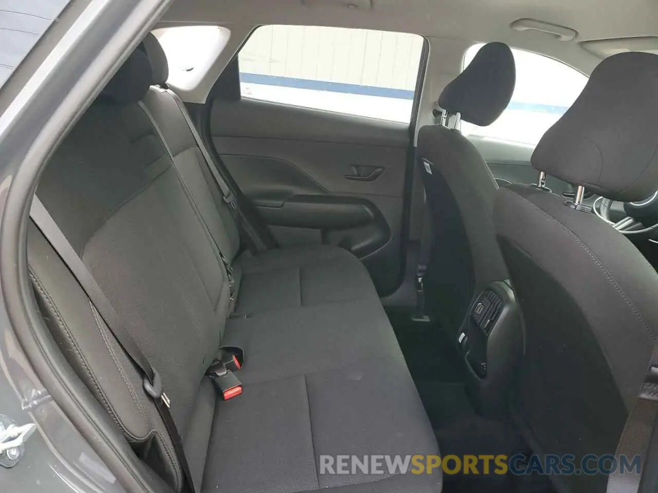 11 fotografías del automóvil dañado KM8HBCAB1SU224688 HYUNDAI KONA 2025