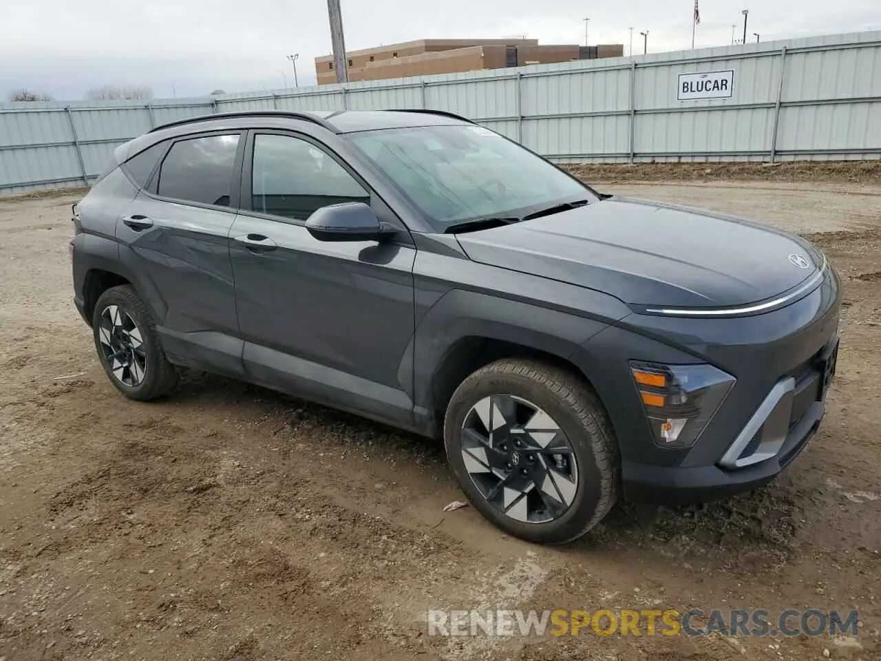 4 fotografías del automóvil dañado KM8HBCAB1SU224688 HYUNDAI KONA 2025