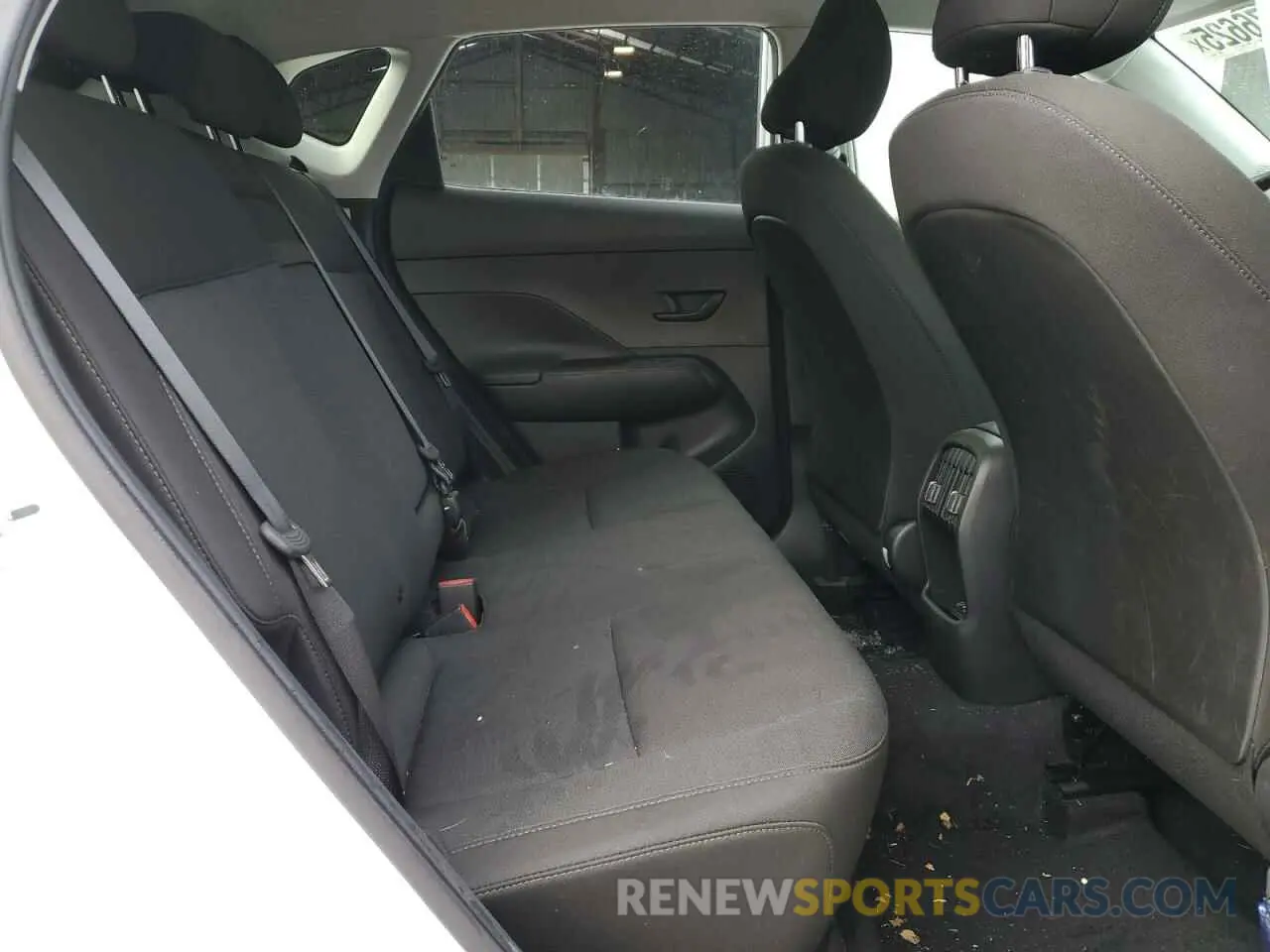 11 fotografías del automóvil dañado KM8HBCAB2SU188574 HYUNDAI KONA 2025