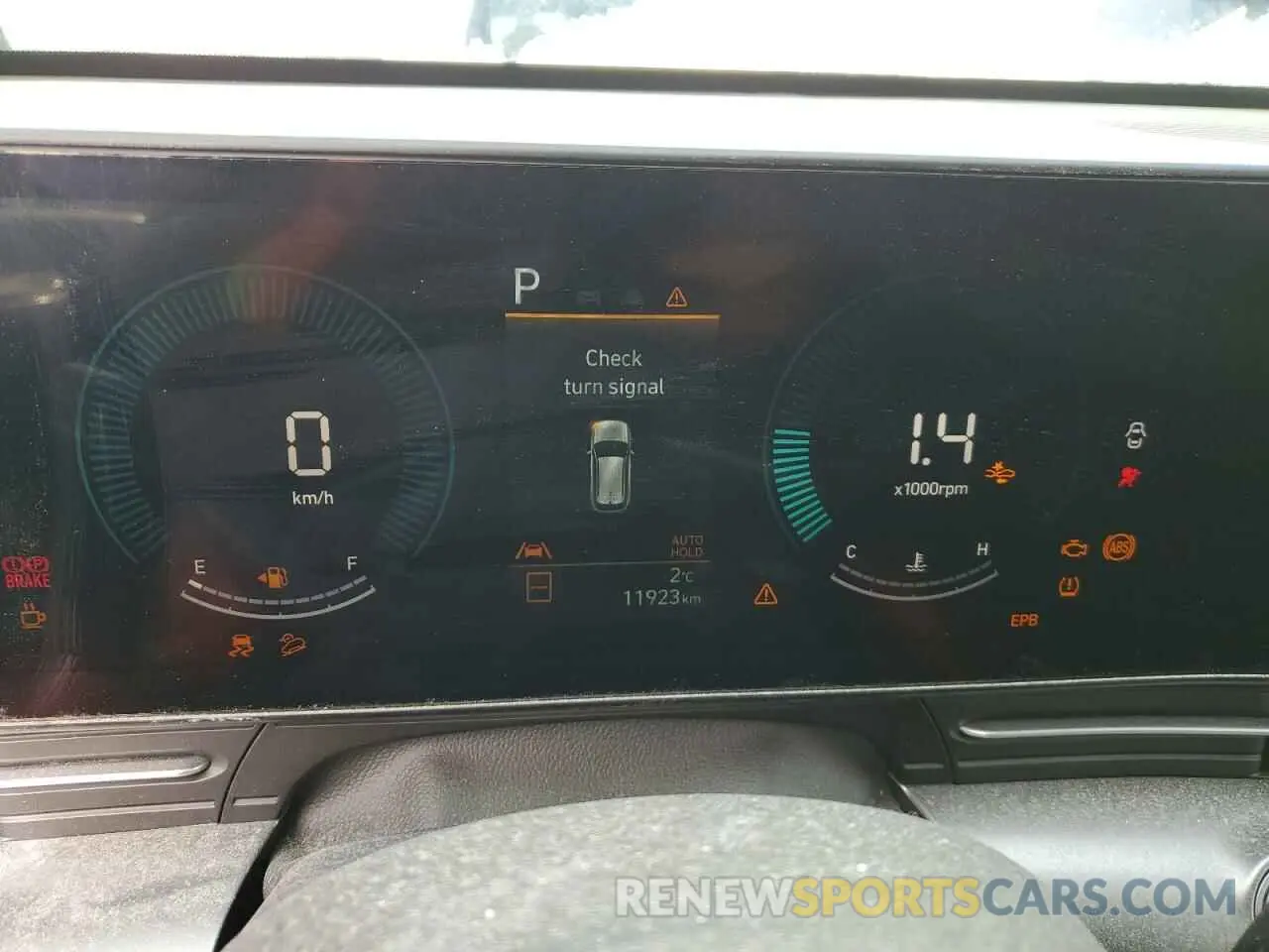 9 fotografías del automóvil dañado KM8HBCAB2SU188574 HYUNDAI KONA 2025