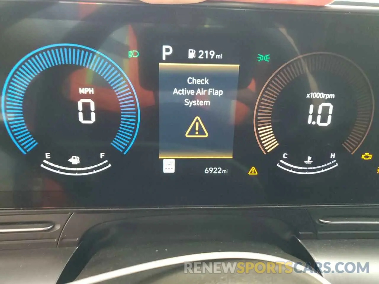 9 fotografías del automóvil dañado KM8HBCAB3SU233439 HYUNDAI KONA 2025