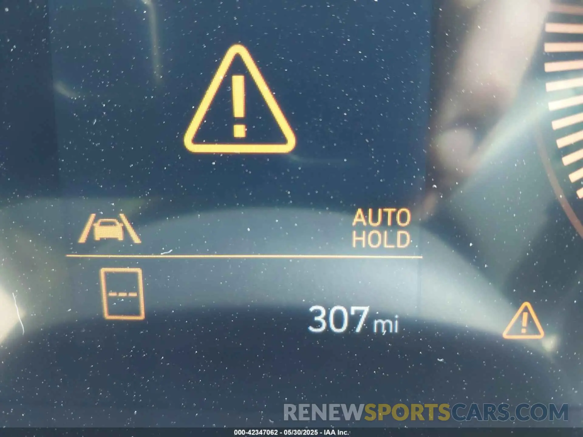 16 fotografías del automóvil dañado KM8HBCAB3SU265825 HYUNDAI KONA 2025