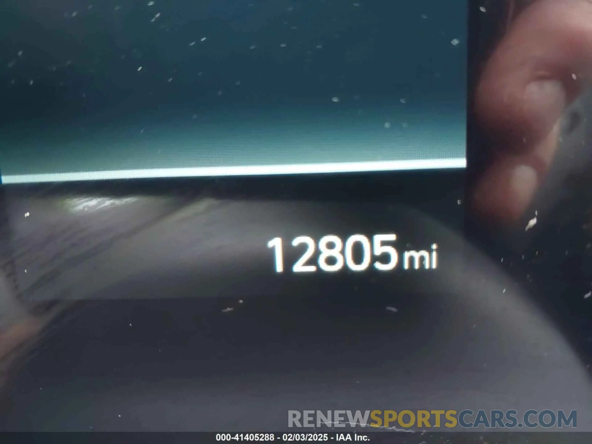 14 fotografías del automóvil dañado KM8HBCAB4SU187166 HYUNDAI KONA 2025