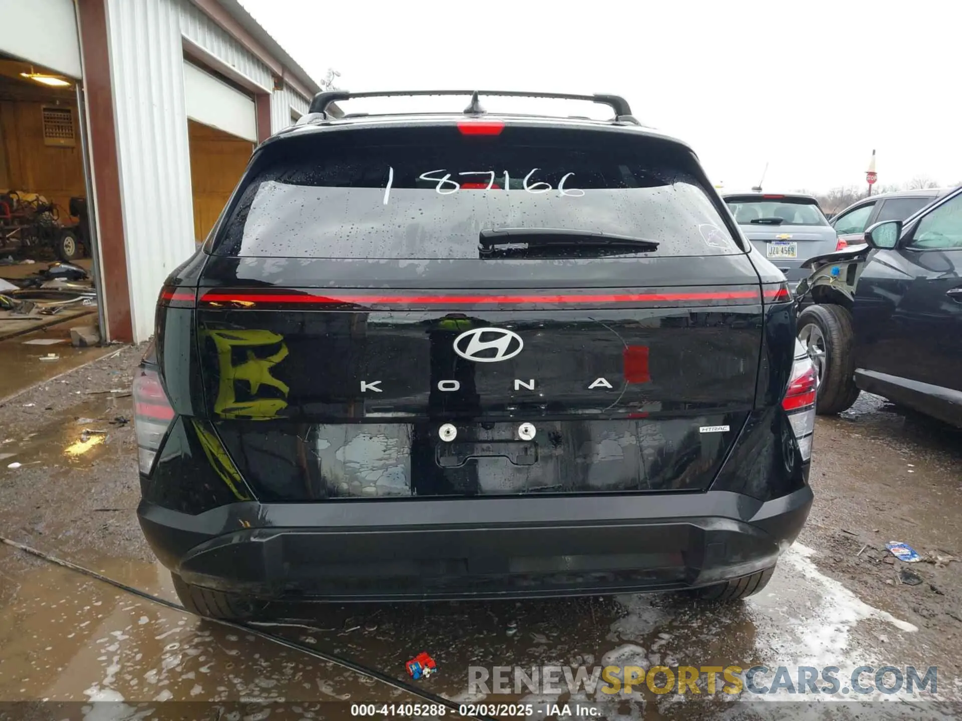 15 fotografías del automóvil dañado KM8HBCAB4SU187166 HYUNDAI KONA 2025