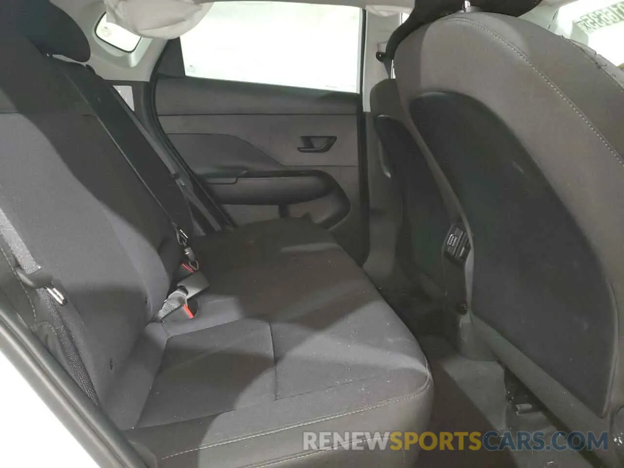 11 fotografías del automóvil dañado KM8HBCAB9SU270365 HYUNDAI KONA 2025