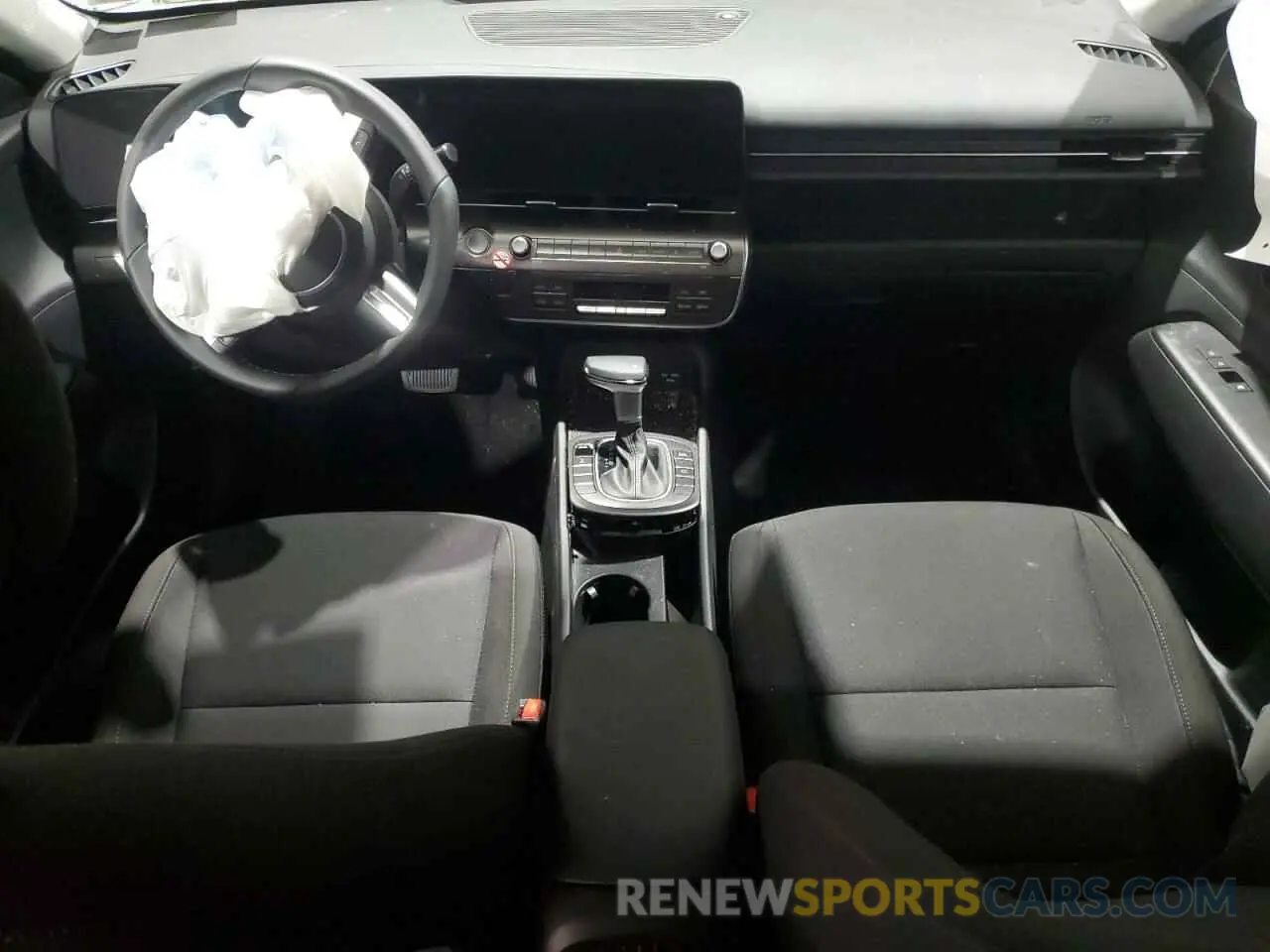 8 fotografías del automóvil dañado KM8HBCAB9SU270365 HYUNDAI KONA 2025