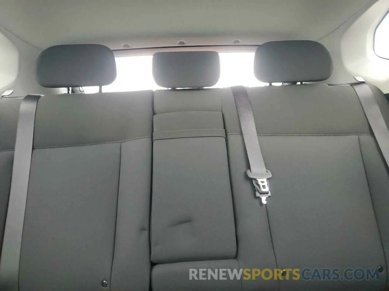 10 fotografías del automóvil dañado KM8HBCAB9SU286100 HYUNDAI KONA 2025