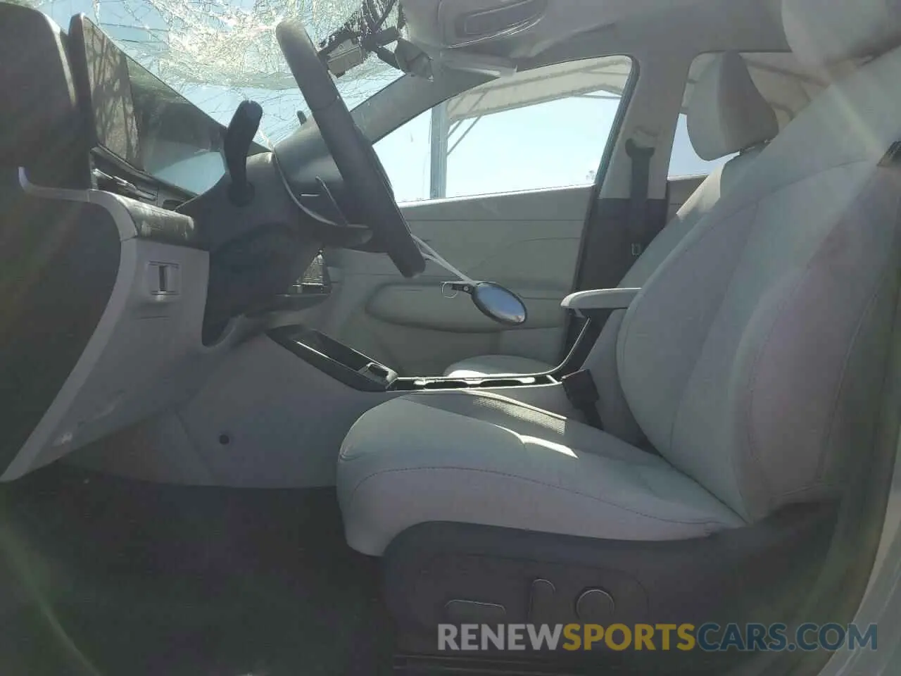7 fotografías del automóvil dañado KM8HC3AB5SU209138 HYUNDAI KONA 2025