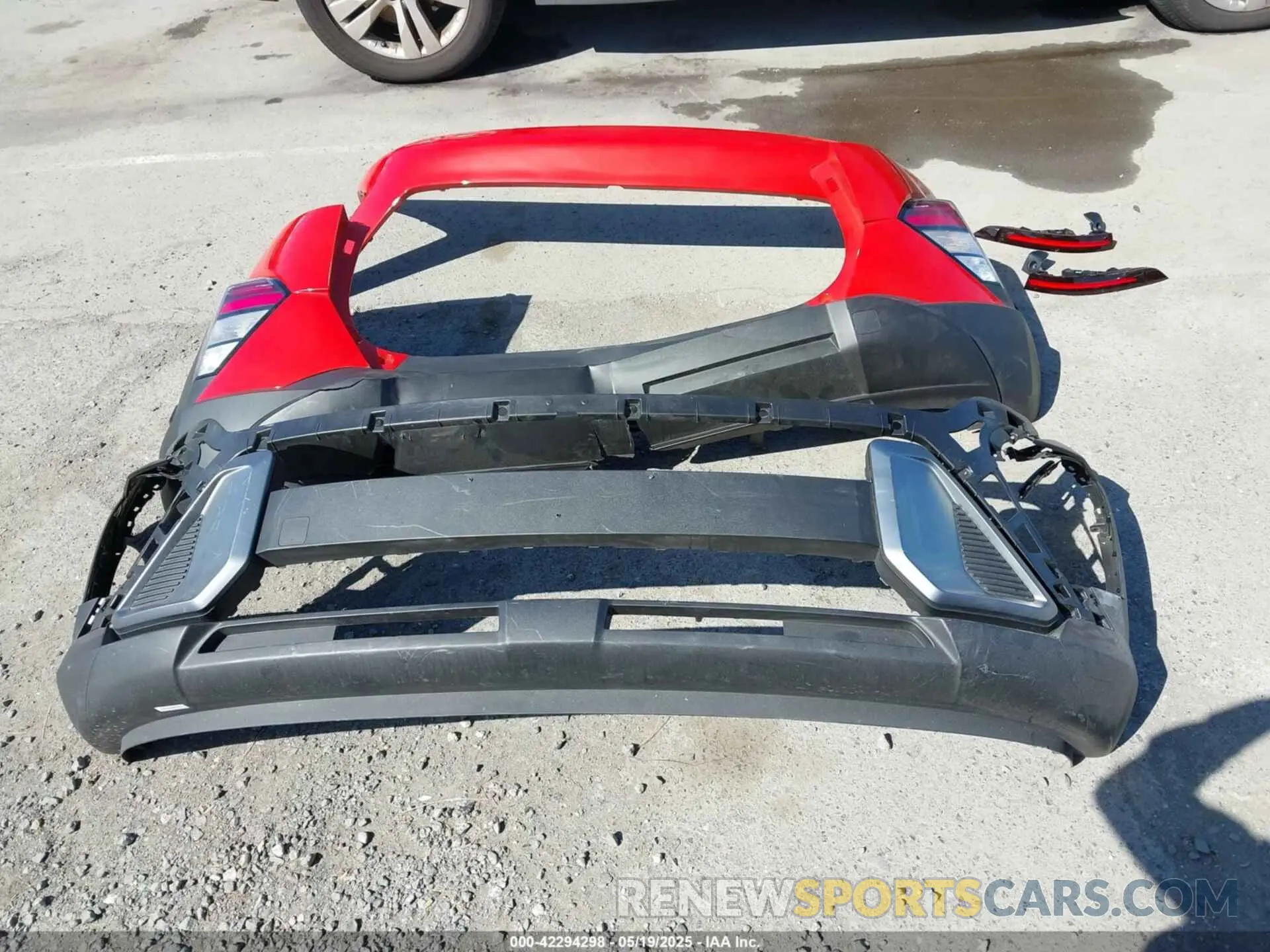 12 fotografías del automóvil dañado KM8HC3AB5SU235318 HYUNDAI KONA 2025
