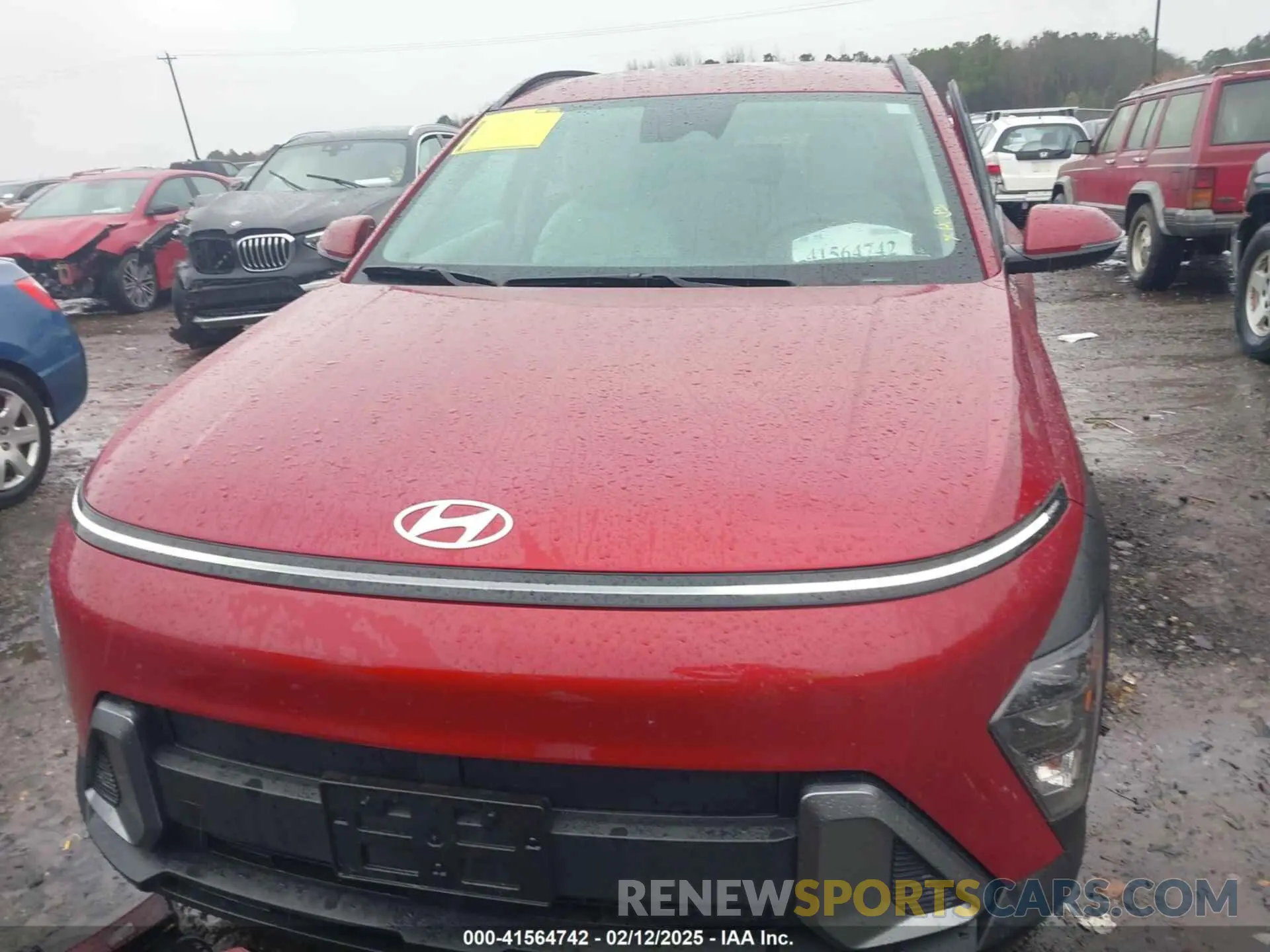 13 fotografías del automóvil dañado KM8HC3AB9SU208784 HYUNDAI KONA 2025
