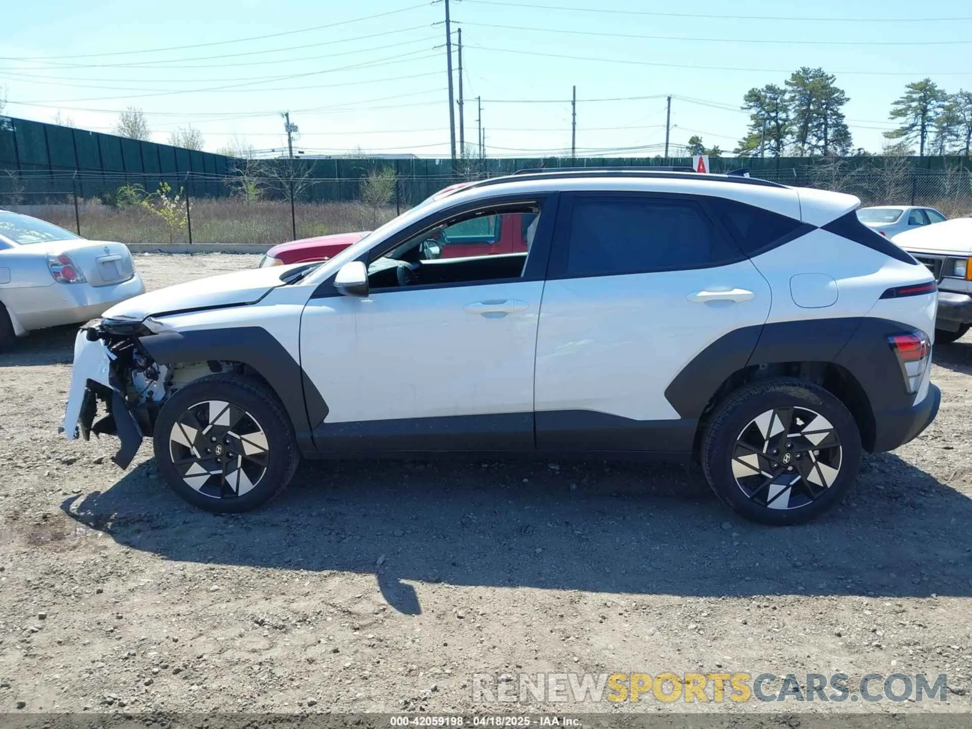 14 fotografías del automóvil dañado KM8HCCAB0SU214649 HYUNDAI KONA 2025