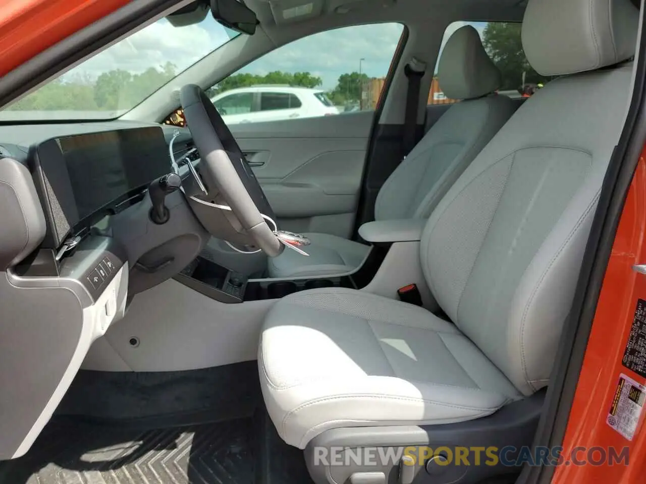 7 fotografías del automóvil dañado KM8HE3A39SU231128 HYUNDAI KONA 2025