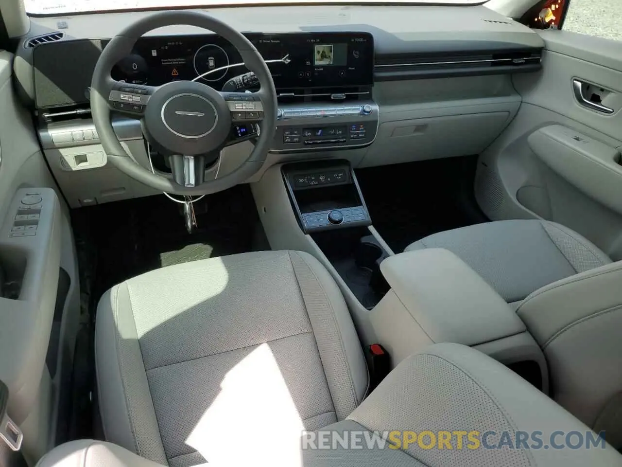 8 fotografías del automóvil dañado KM8HE3A39SU231128 HYUNDAI KONA 2025