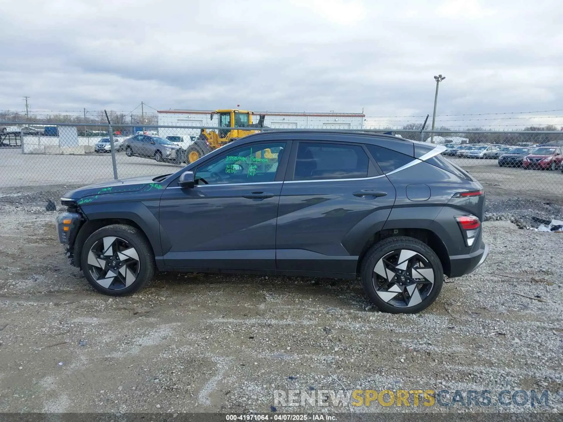 14 fotografías del automóvil dañado KM8HECA39SU190015 HYUNDAI KONA 2025
