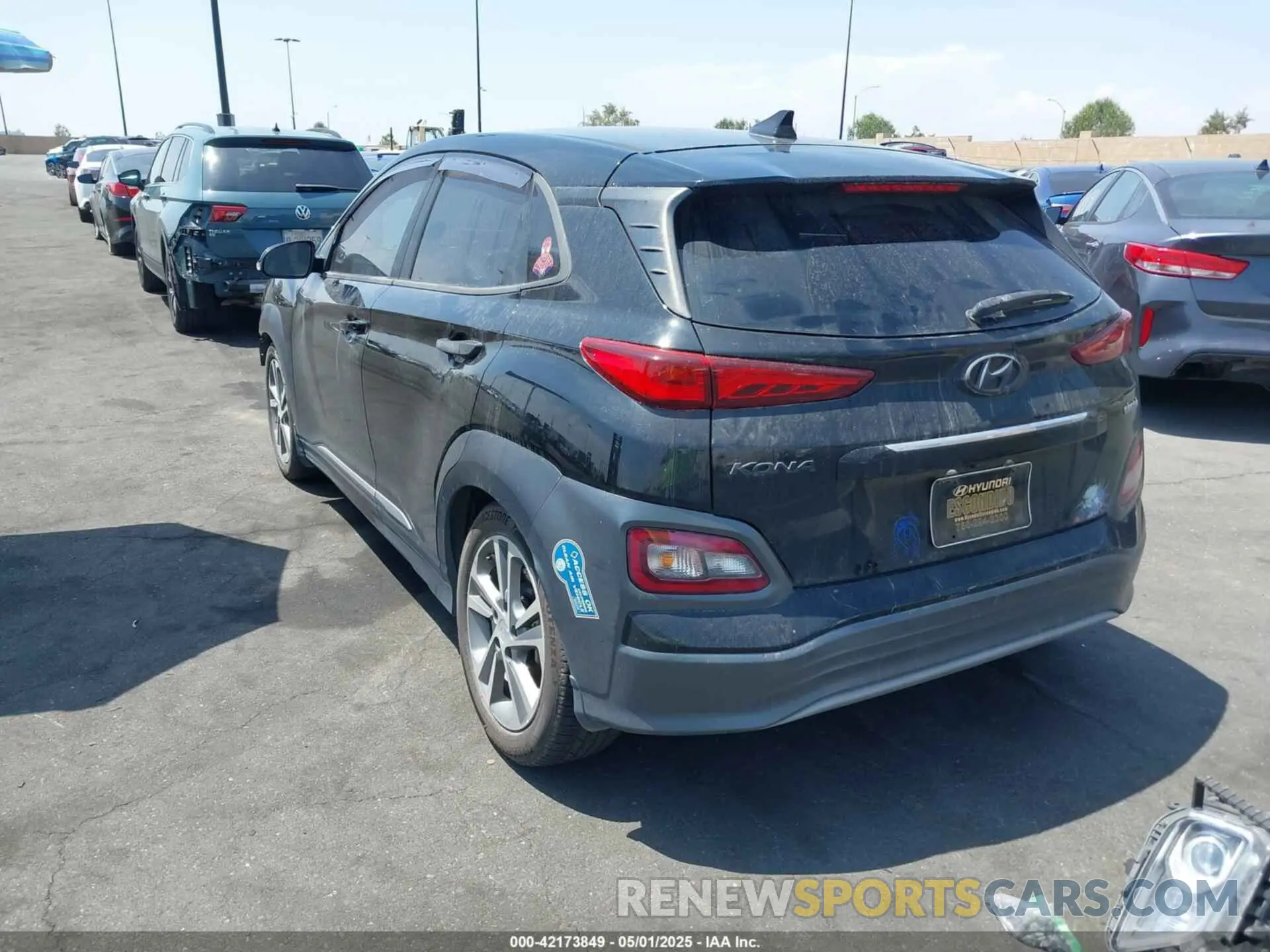 3 fotografías del automóvil dañado KM8K33AG7LU058922 HYUNDAI KONA ELECTRIC 2020