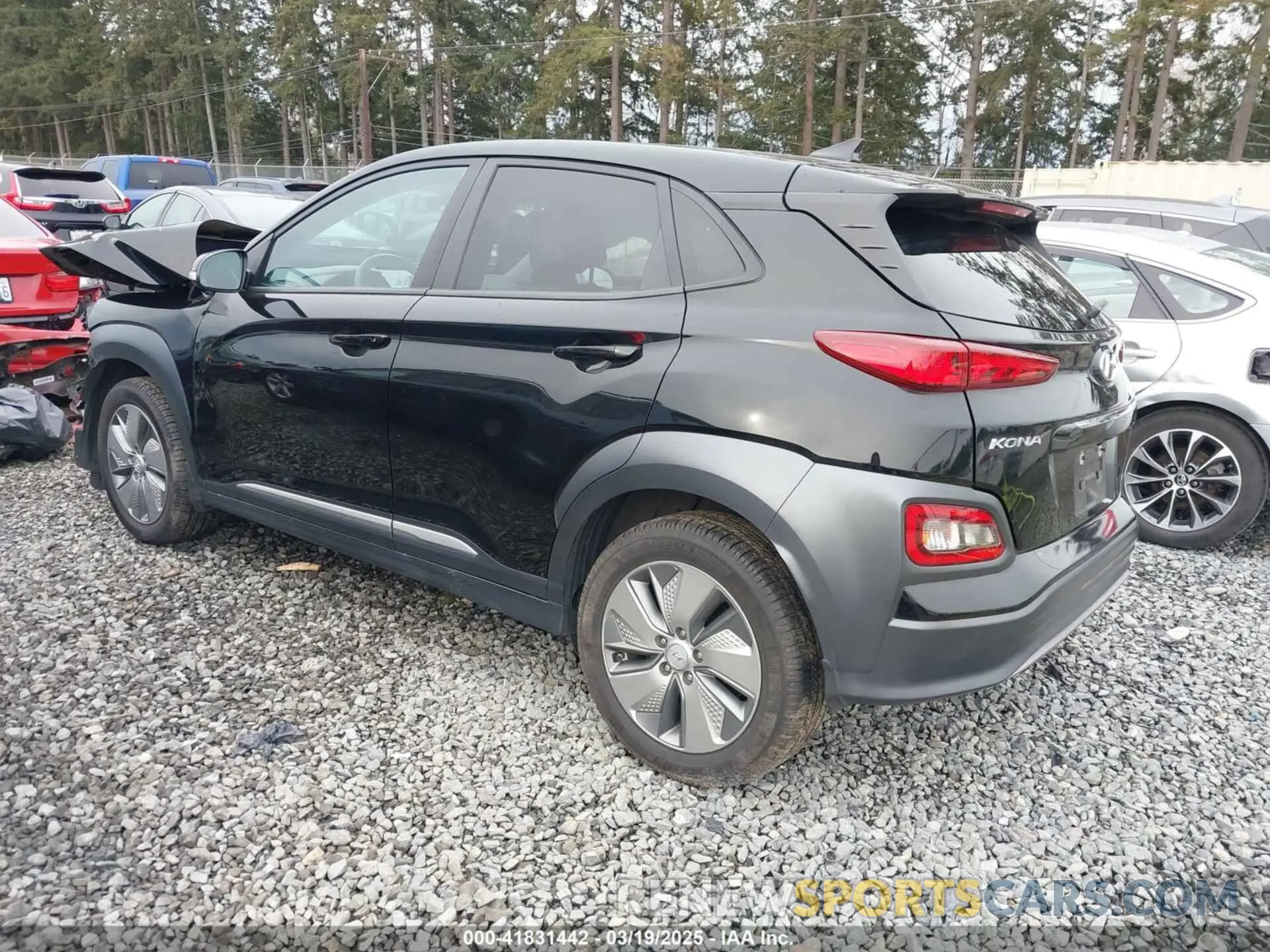 3 fotografías del automóvil dañado KM8K33AG0MU110795 HYUNDAI KONA ELECTRIC 2021