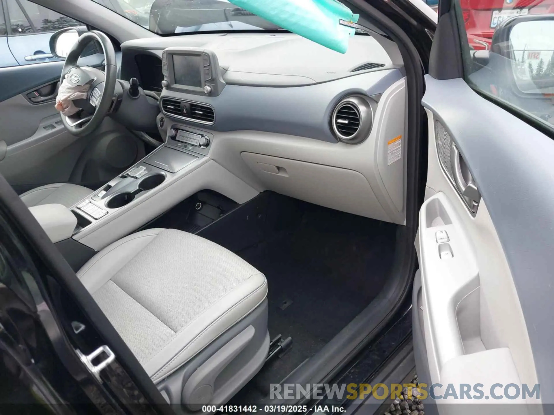 5 fotografías del automóvil dañado KM8K33AG0MU110795 HYUNDAI KONA ELECTRIC 2021