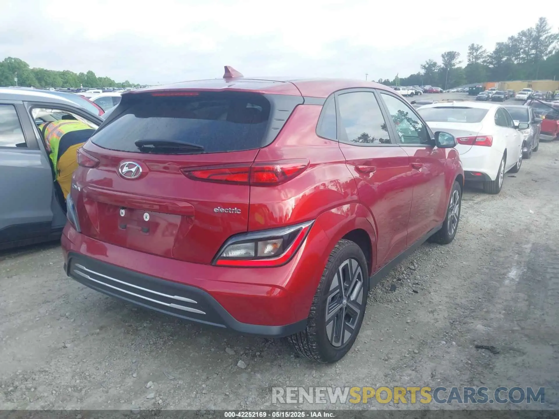 4 fotografías del automóvil dañado KM8K33AG6PU191550 HYUNDAI KONA ELECTRIC 2023