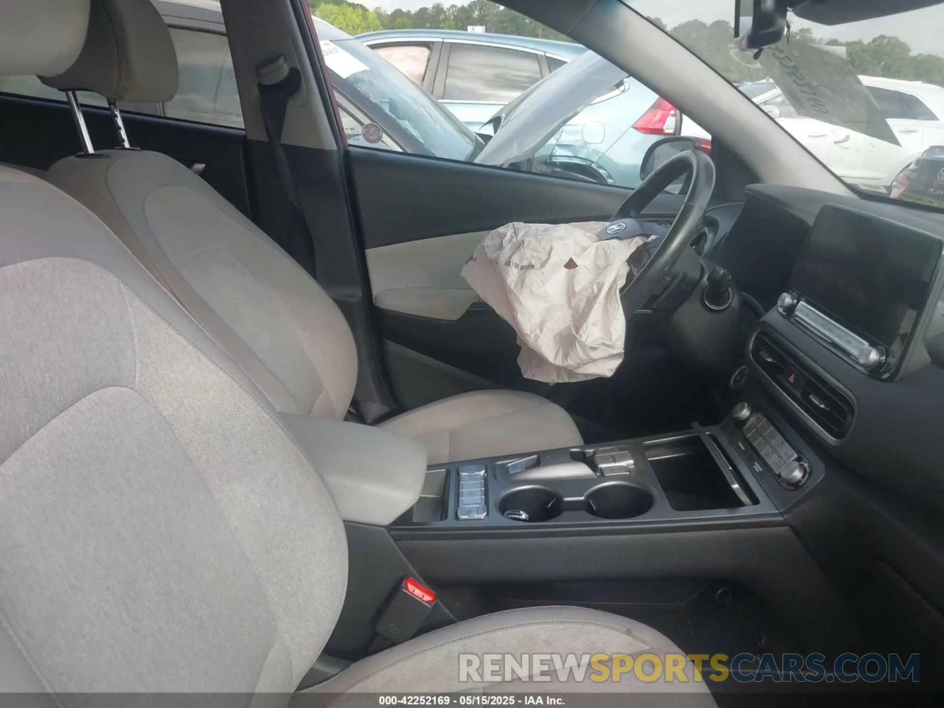 5 fotografías del automóvil dañado KM8K33AG6PU191550 HYUNDAI KONA ELECTRIC 2023