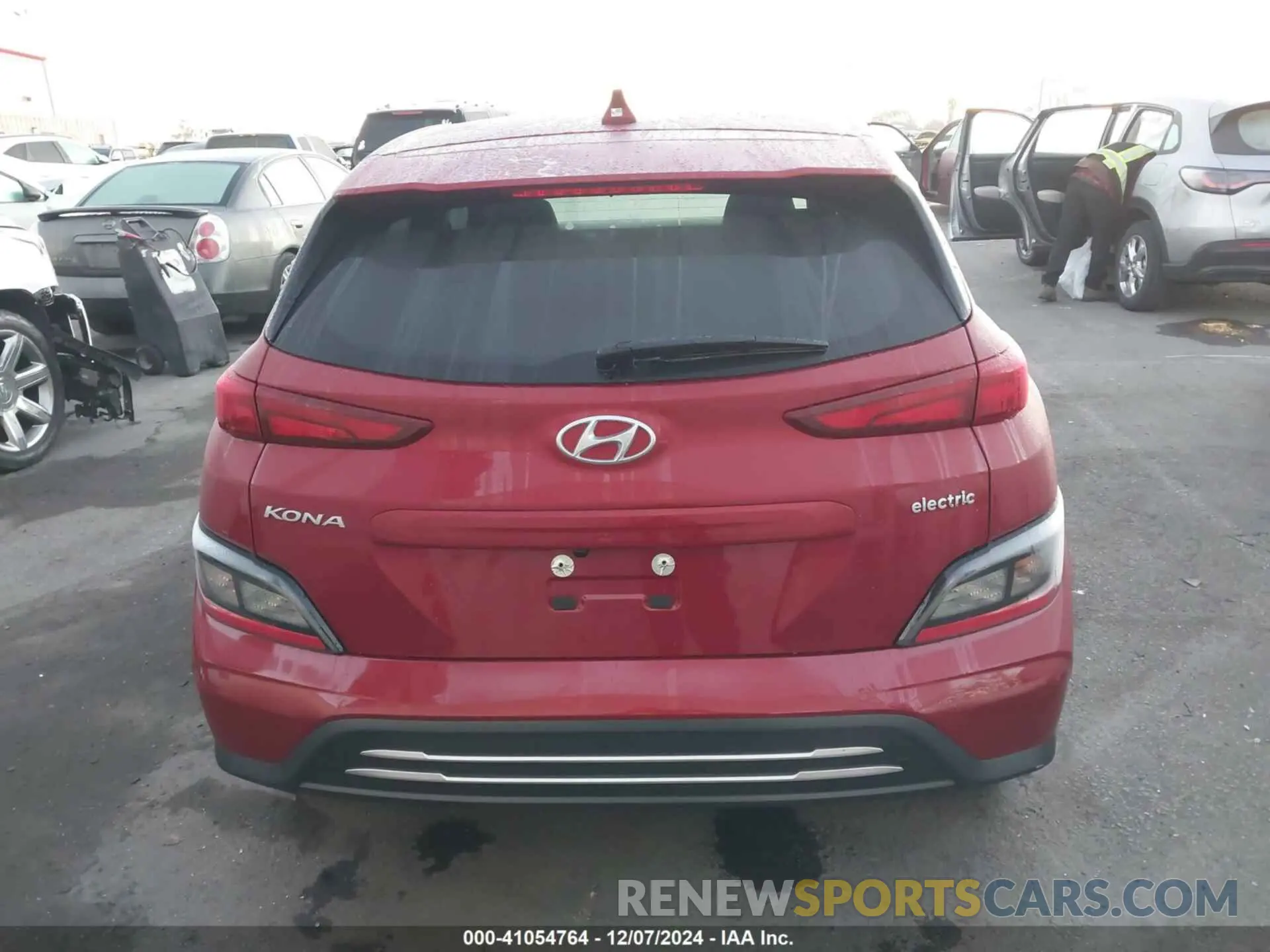 17 fotografías del automóvil dañado KM8K33AGXPU183659 HYUNDAI KONA ELECTRIC 2023